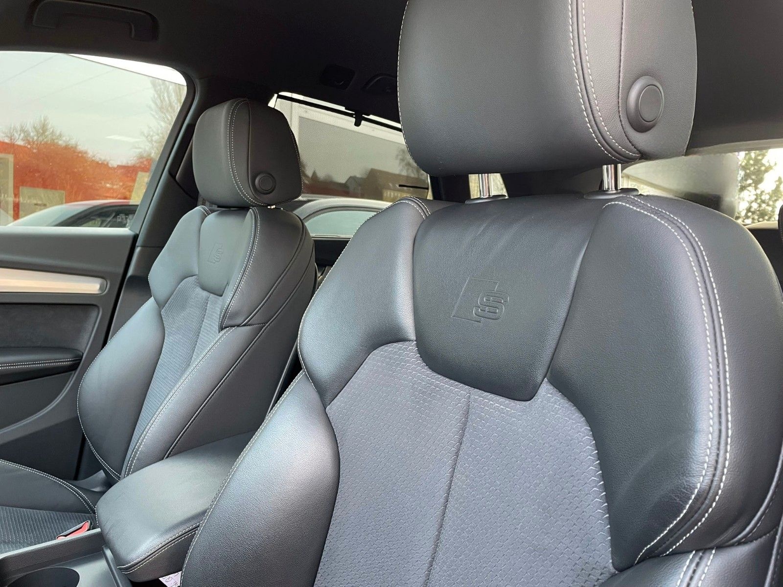 Audi Q5 50 TDI quattro S line Matrix AHK Kamera foto 12