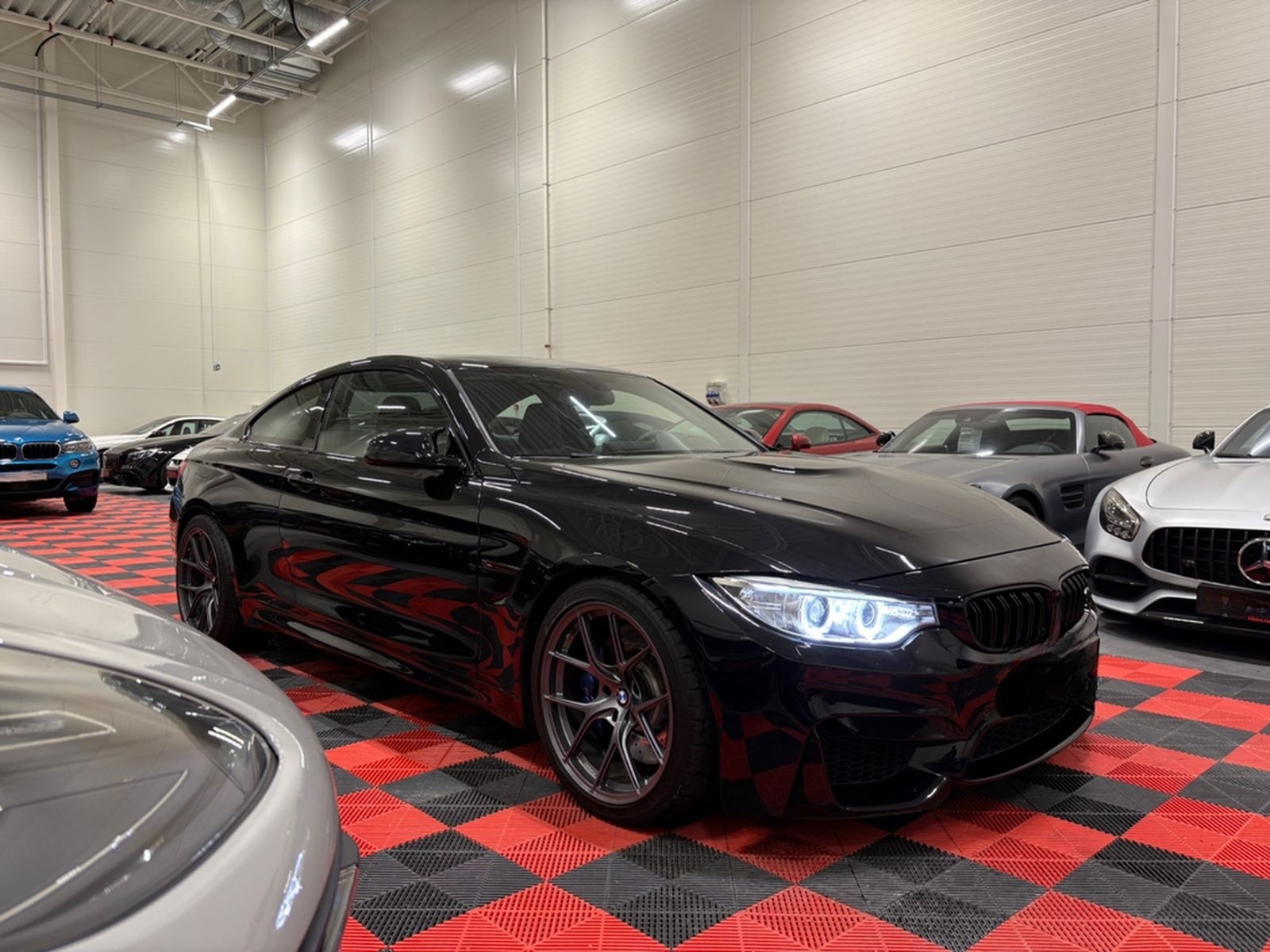 BMW M4 MANUAL/LED/HUD/H&K/KEYLESS/MEMORY foto 3