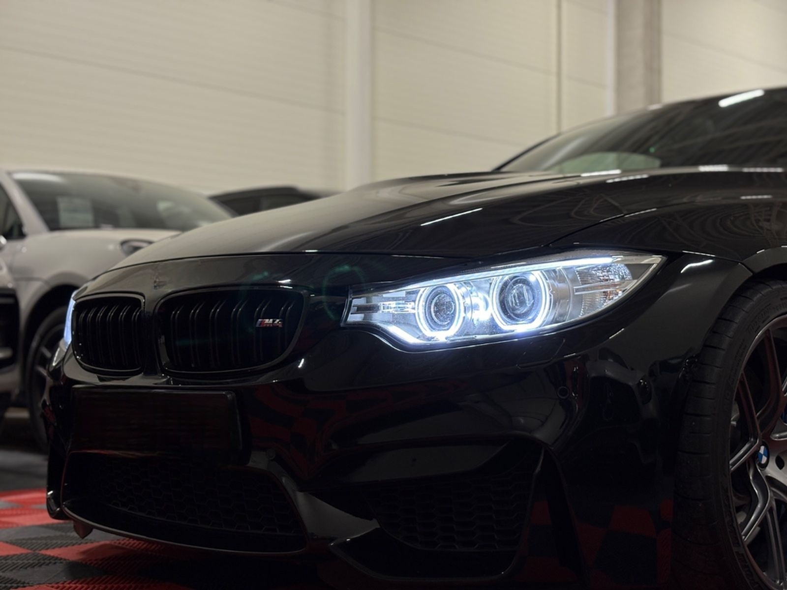 BMW M4 MANUAL/LED/HUD/H&K/KEYLESS/MEMORY foto 7