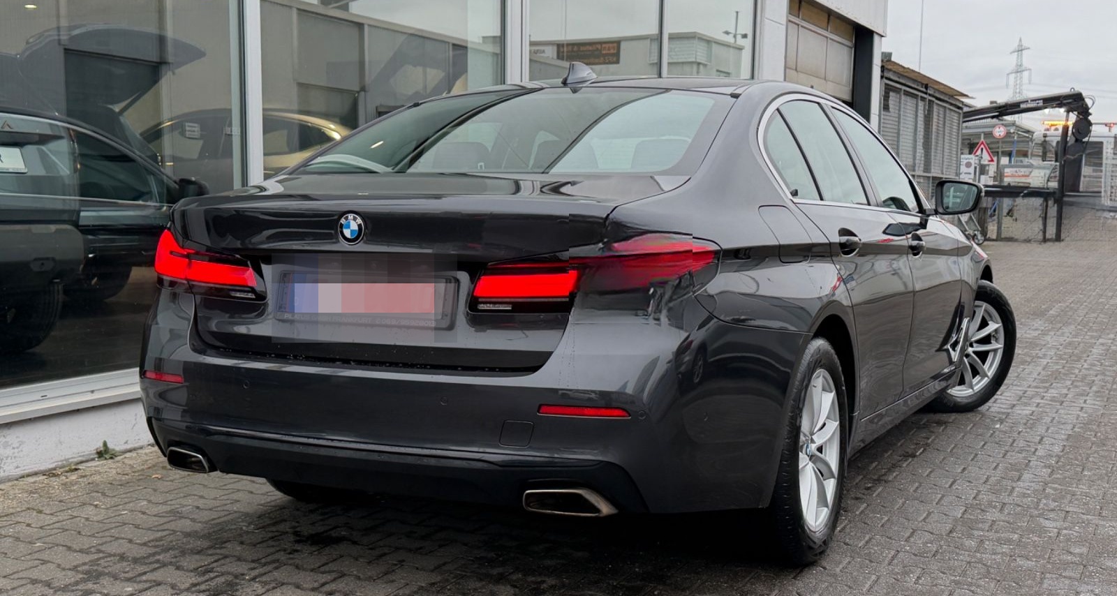 BMW 530 d Lim. LED/Leder/Ambiente/Kamera/STHZ foto 2