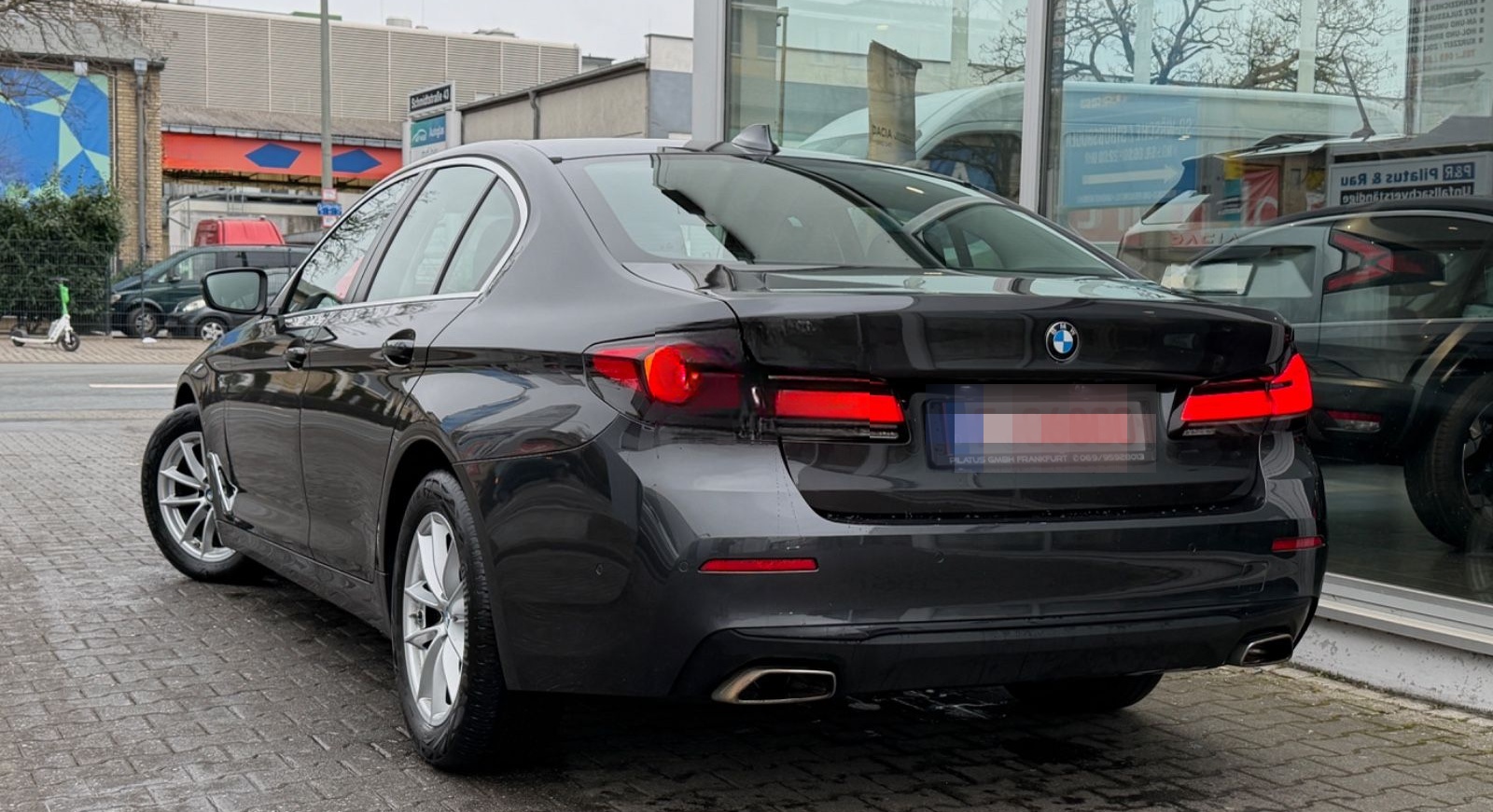 BMW 530 d Lim. LED/Leder/Ambiente/Kamera/STHZ foto 4