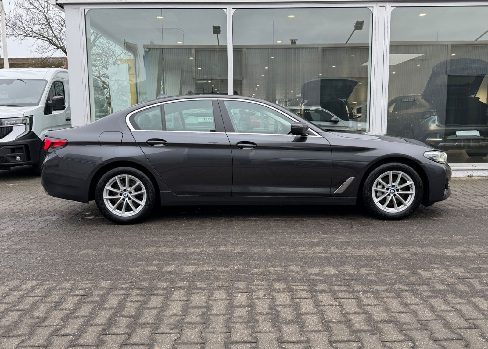 BMW 530 d Lim. LED/Leder/Ambiente/Kamera/STHZ foto 5