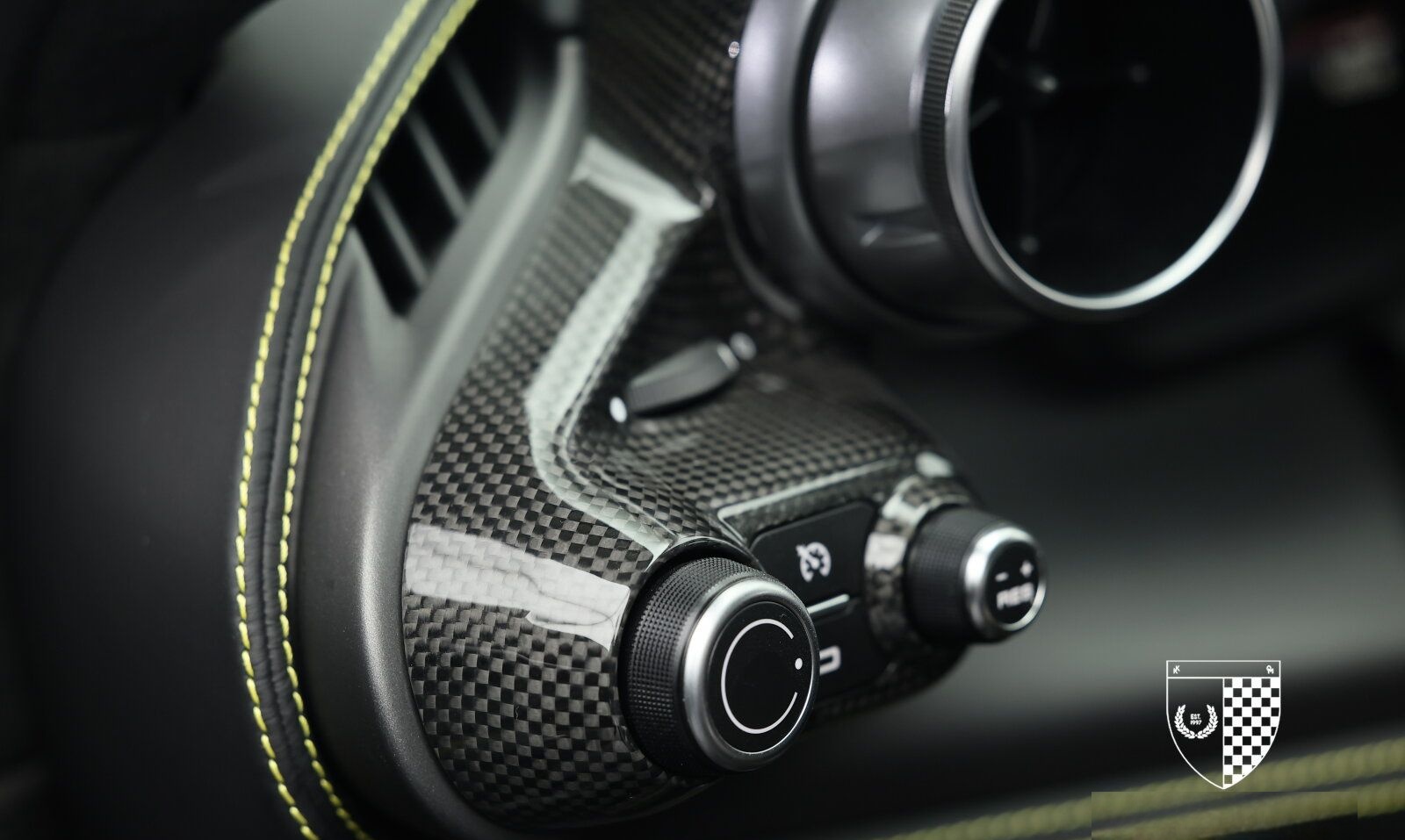 Ferrari F8 Tributo FullCarbon/RacingSeat/Passenger/Lift foto 23
