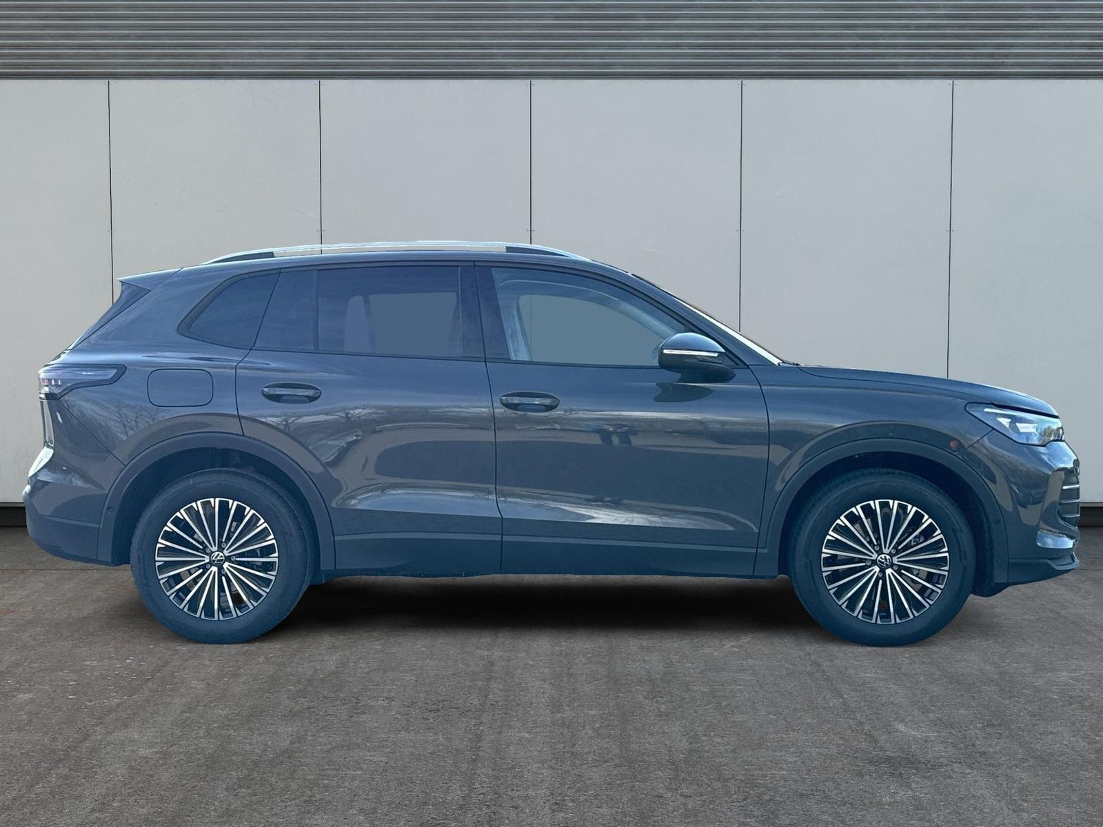 Volkswagen Tiguan Prime (Life+) AHK+LED+ACC+KAMERA+el.HE... foto 5