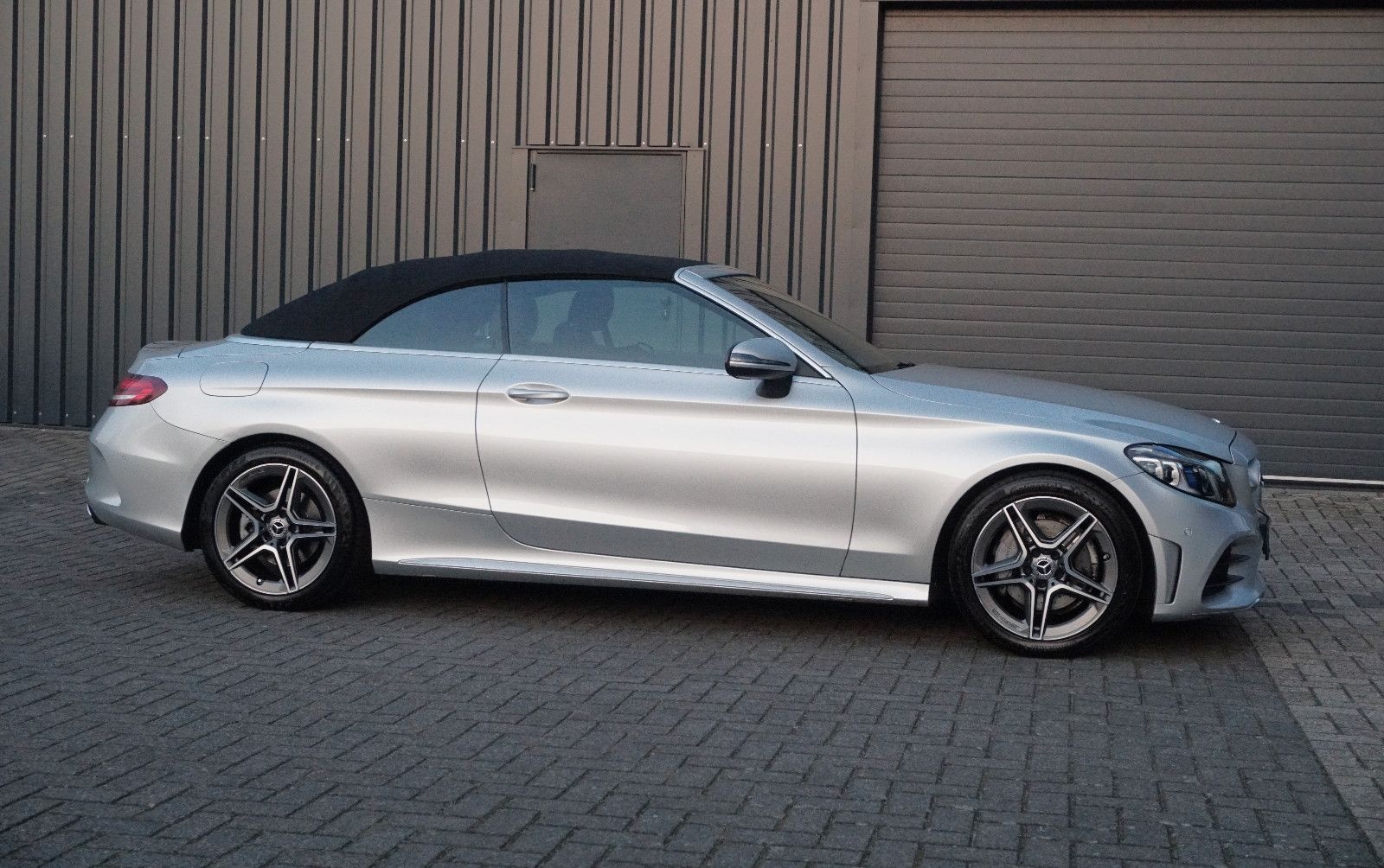 Mercedes-Benz C 220d Cabrio AMG Multibeam RFK Airscarf Burmest foto 8