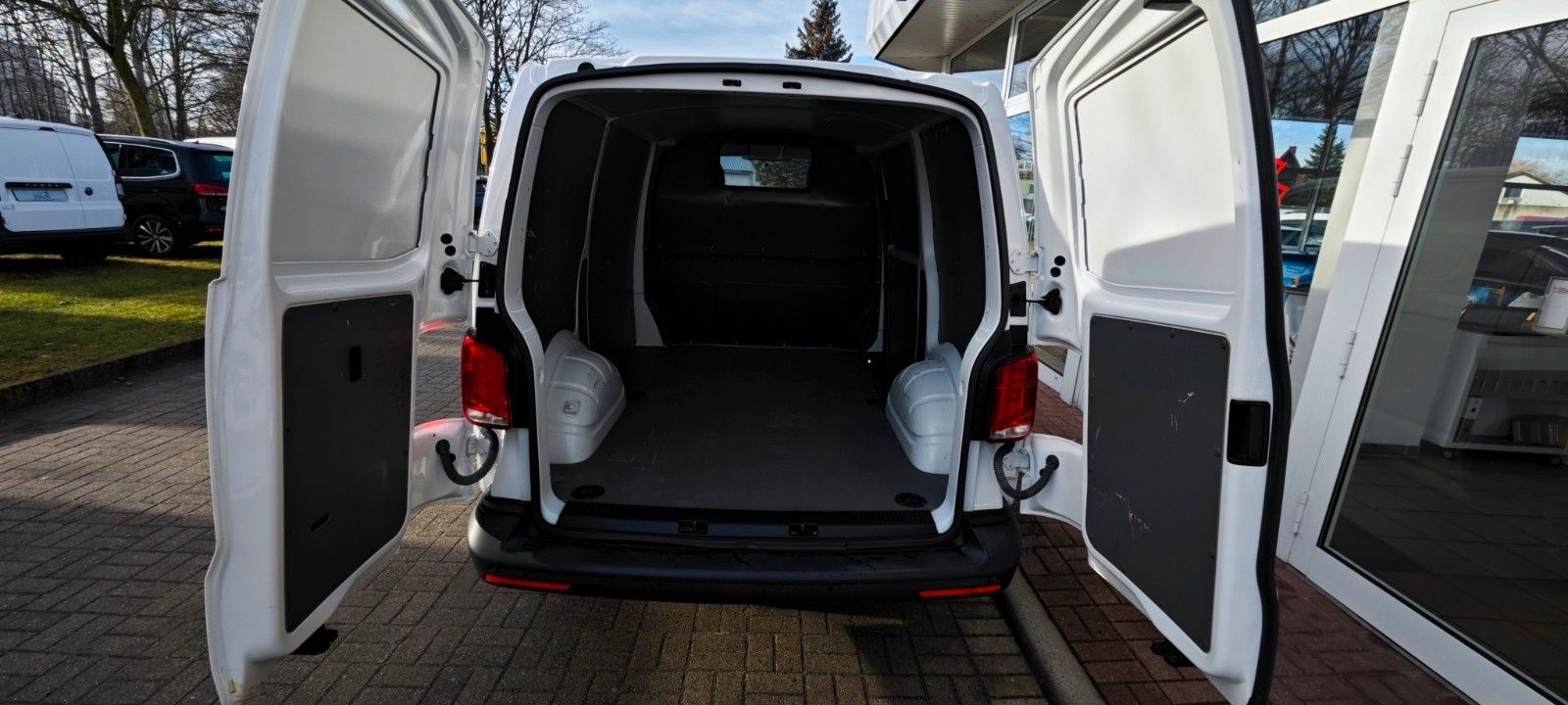 Volkswagen T6 Transporter/PARK-PILOT/KLIMA/DAB+/AHK VORBER. foto 9