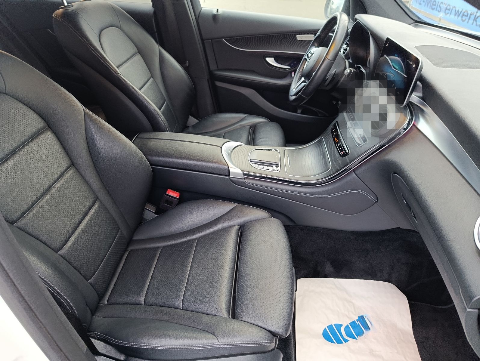 Mercedes-Benz GLC 300 Coupe e 4Matic Distronic MBUX LED Navi foto 12