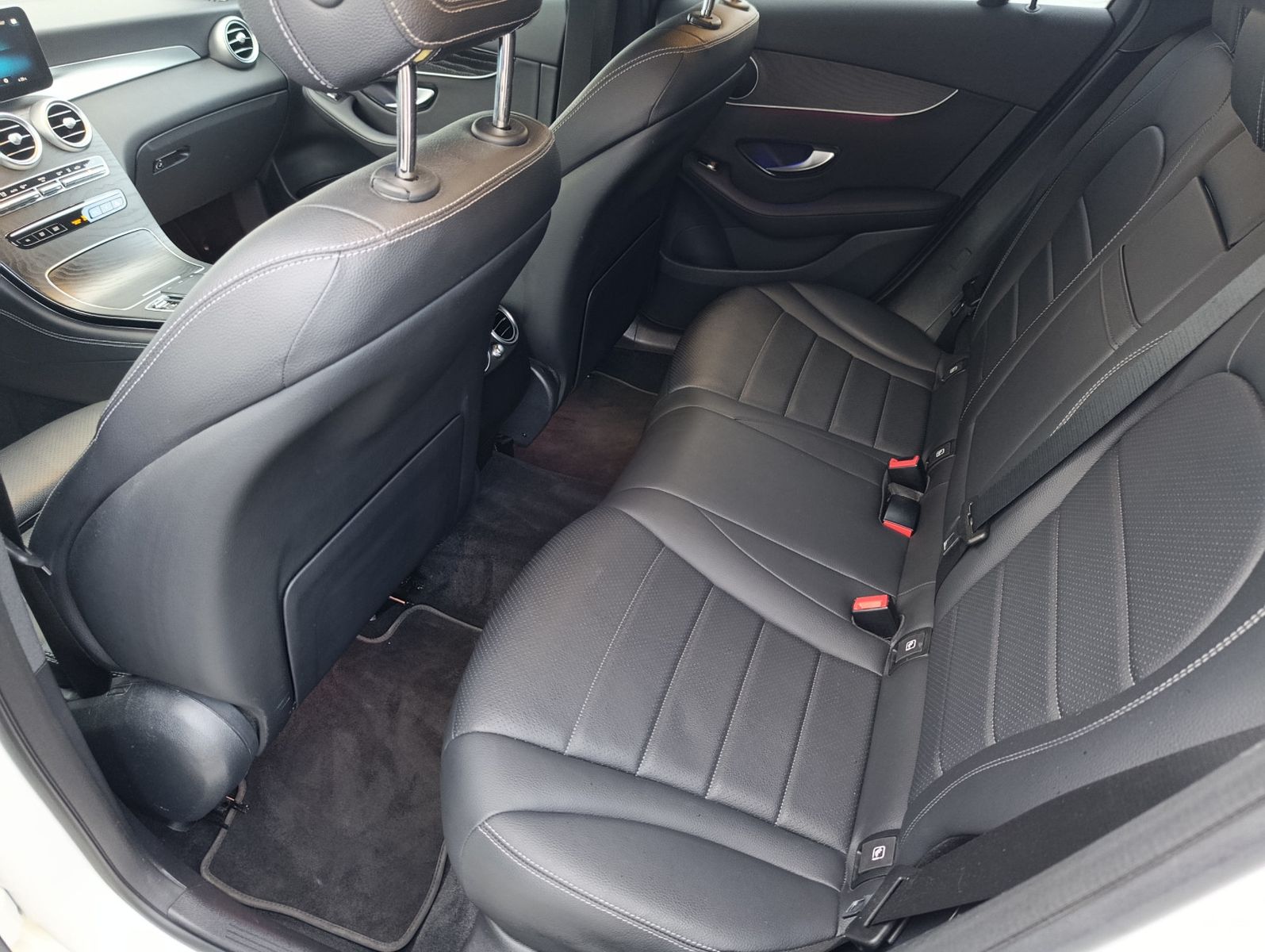 Mercedes-Benz GLC 300 Coupe e 4Matic Distronic MBUX LED Navi foto 14