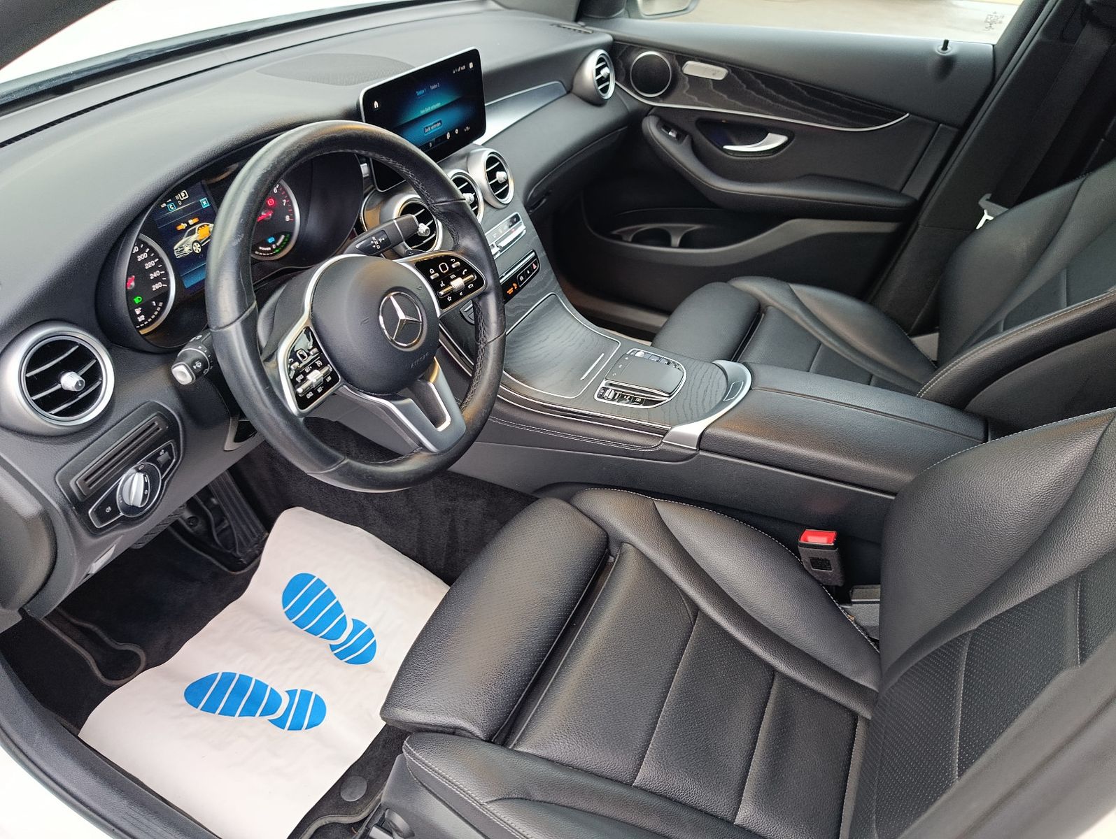 Mercedes-Benz GLC 300 Coupe e 4Matic Distronic MBUX LED Navi foto 18