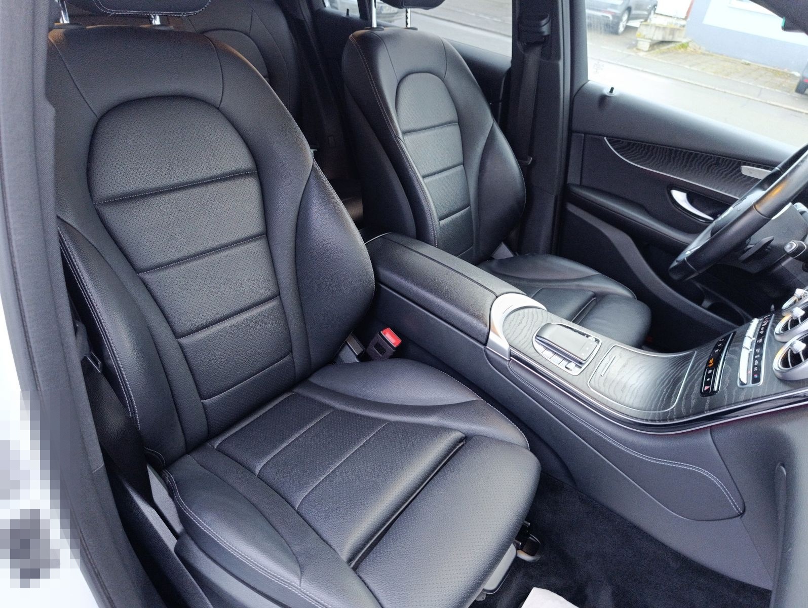 Mercedes-Benz GLC 300 Coupe e 4Matic Distronic MBUX LED Navi foto 22