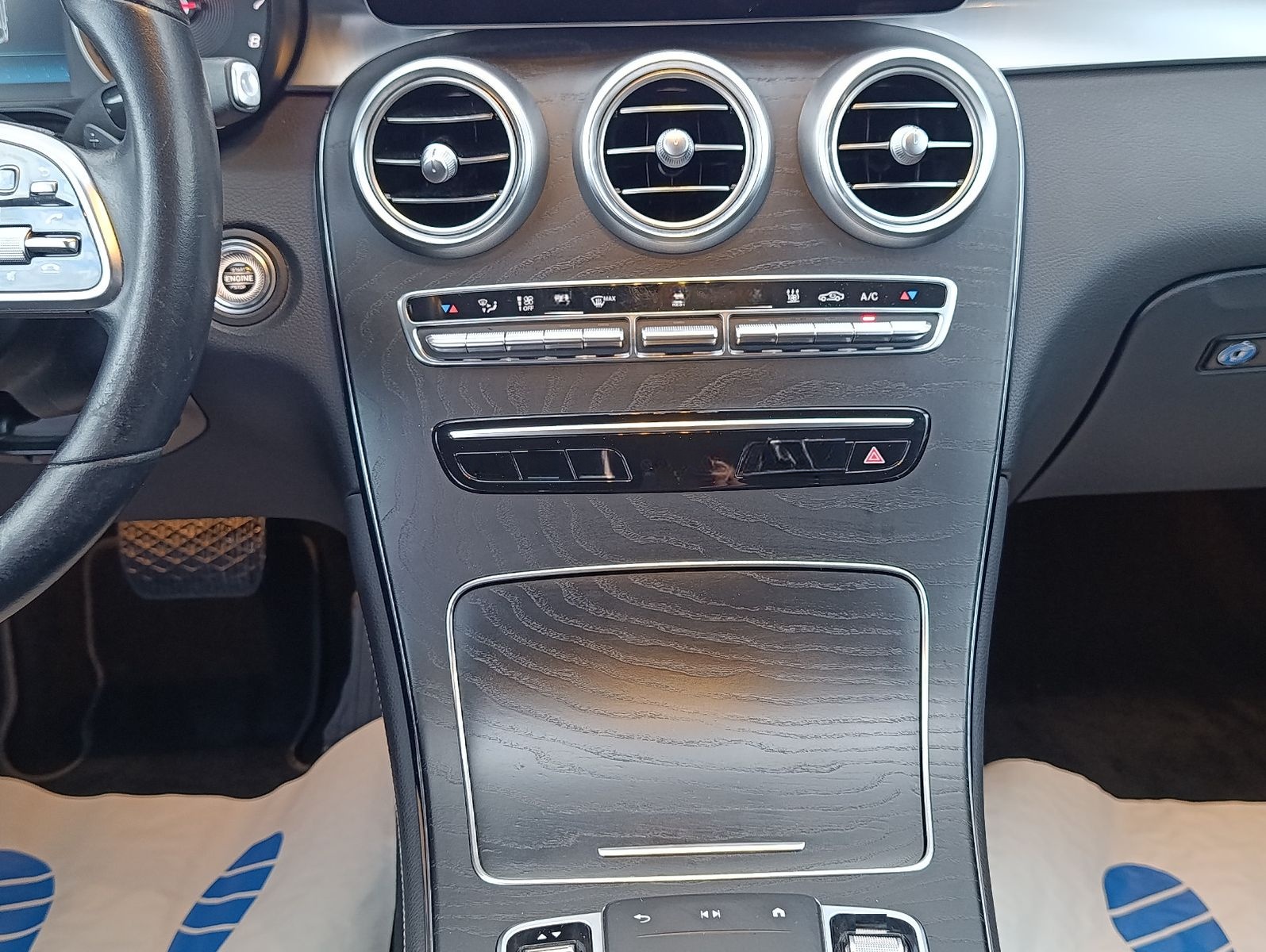 Mercedes-Benz GLC 300 Coupe e 4Matic Distronic MBUX LED Navi foto 24