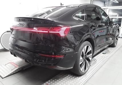 Audi Q8 e-tron Sportback 50 S Line Pano,HUD,B&O,Matri foto 4