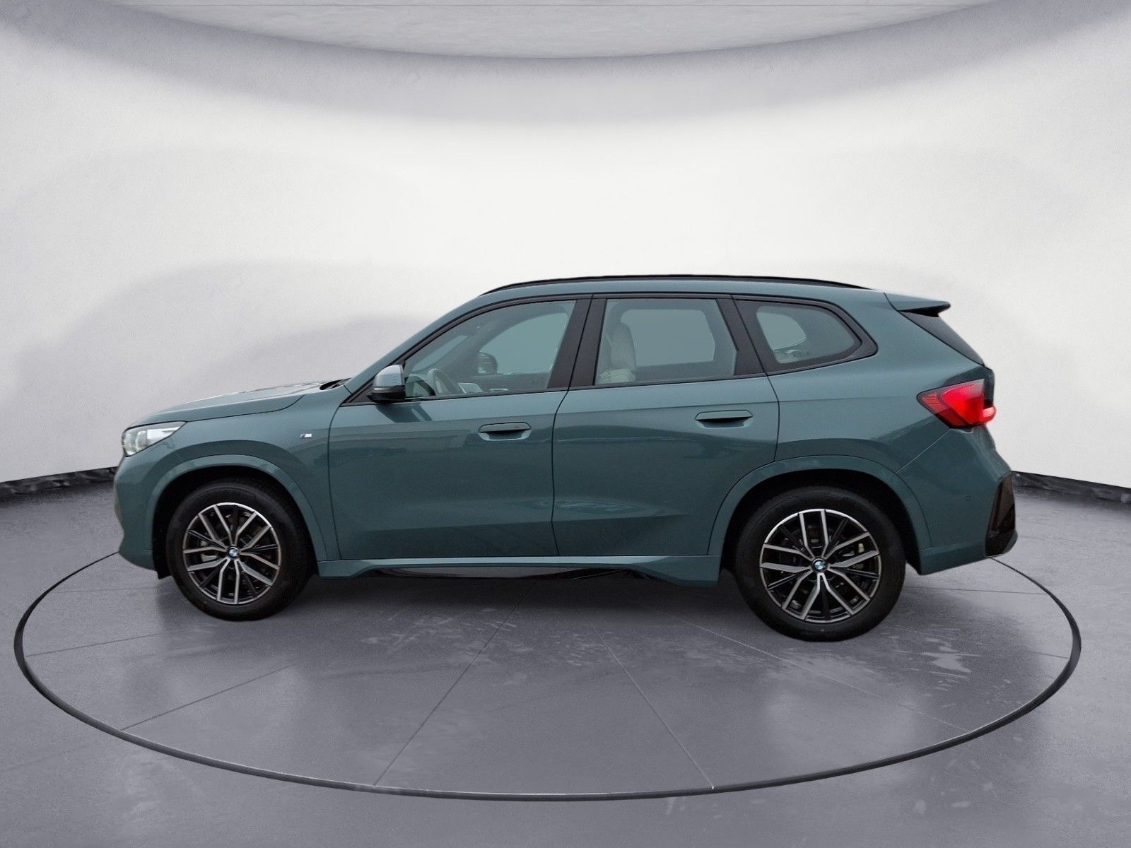 BMW X1 sDrive20i Steptronic M SPORT AHK Alarmanlage  foto 2