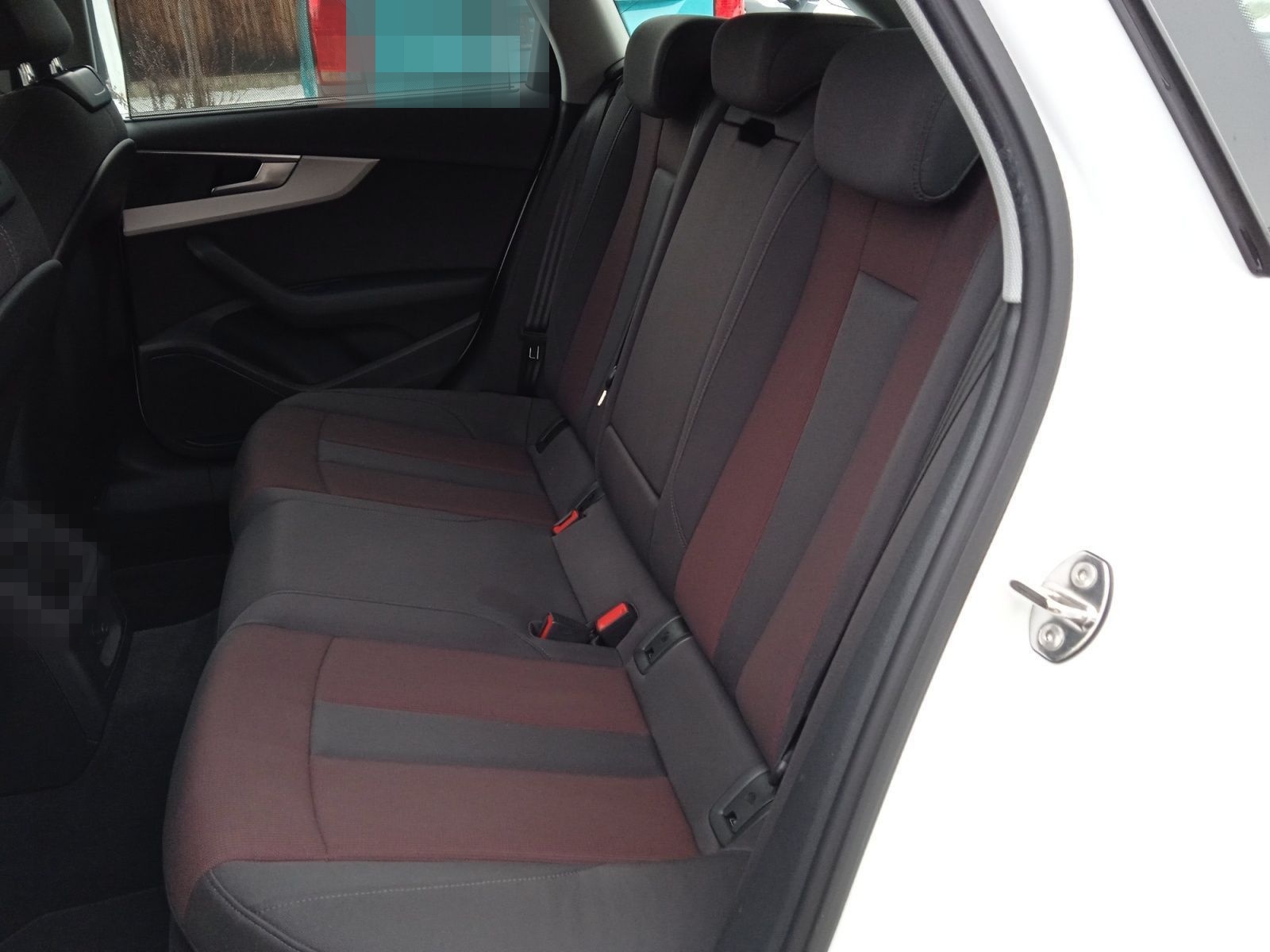 Audi A4 Avant S-Line 35 TDI S-tronic Navi LED Sound foto 14