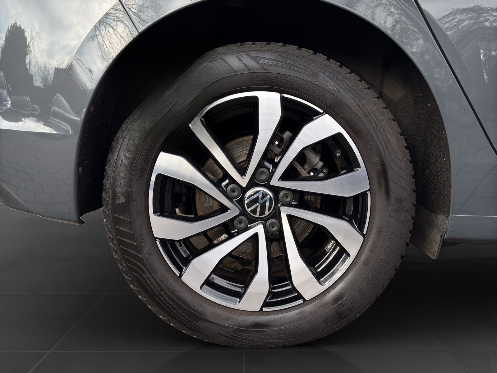 Volkswagen Golf 2.0 TDI DSG ACTIVE NAVI ASSIST behMFL foto 7