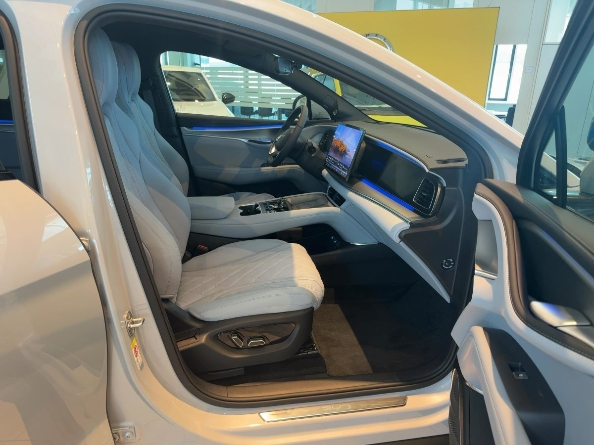 BYD SEALION 7 Excellence foto 11