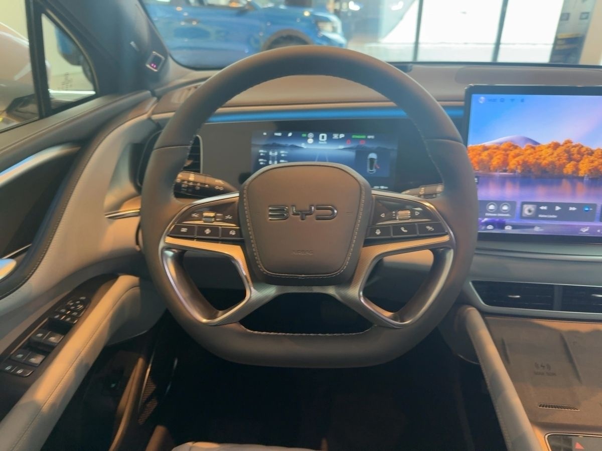 BYD SEALION 7 Excellence foto 9