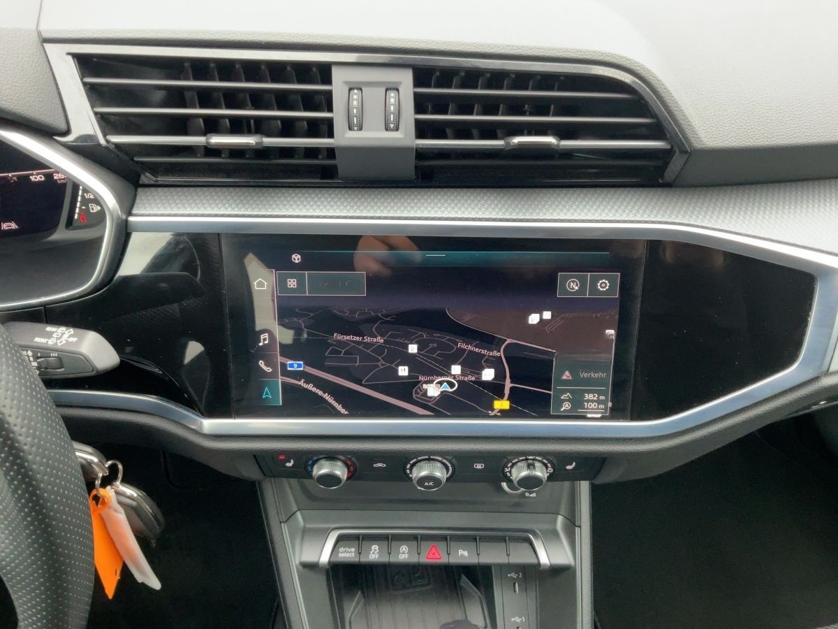 Audi Q3 Sportback 40 TDI QU 2xS-LINE LED+NAVI+AHK+19" foto 11