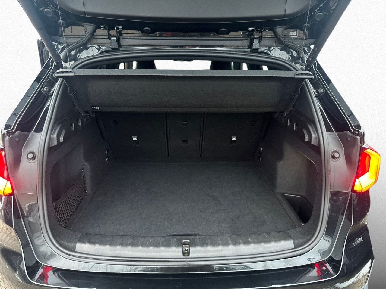 BMW X1 xDriv 23d xLine Navi+ RFK St+Go AHK adLED 20" foto 15