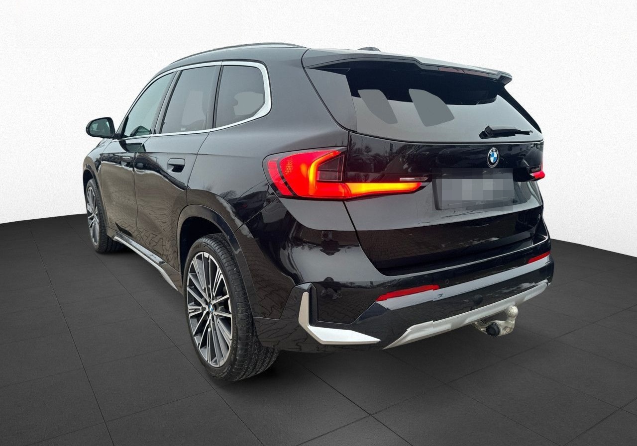 BMW X1 xDriv 23d xLine Navi+ RFK St+Go AHK adLED 20" foto 4