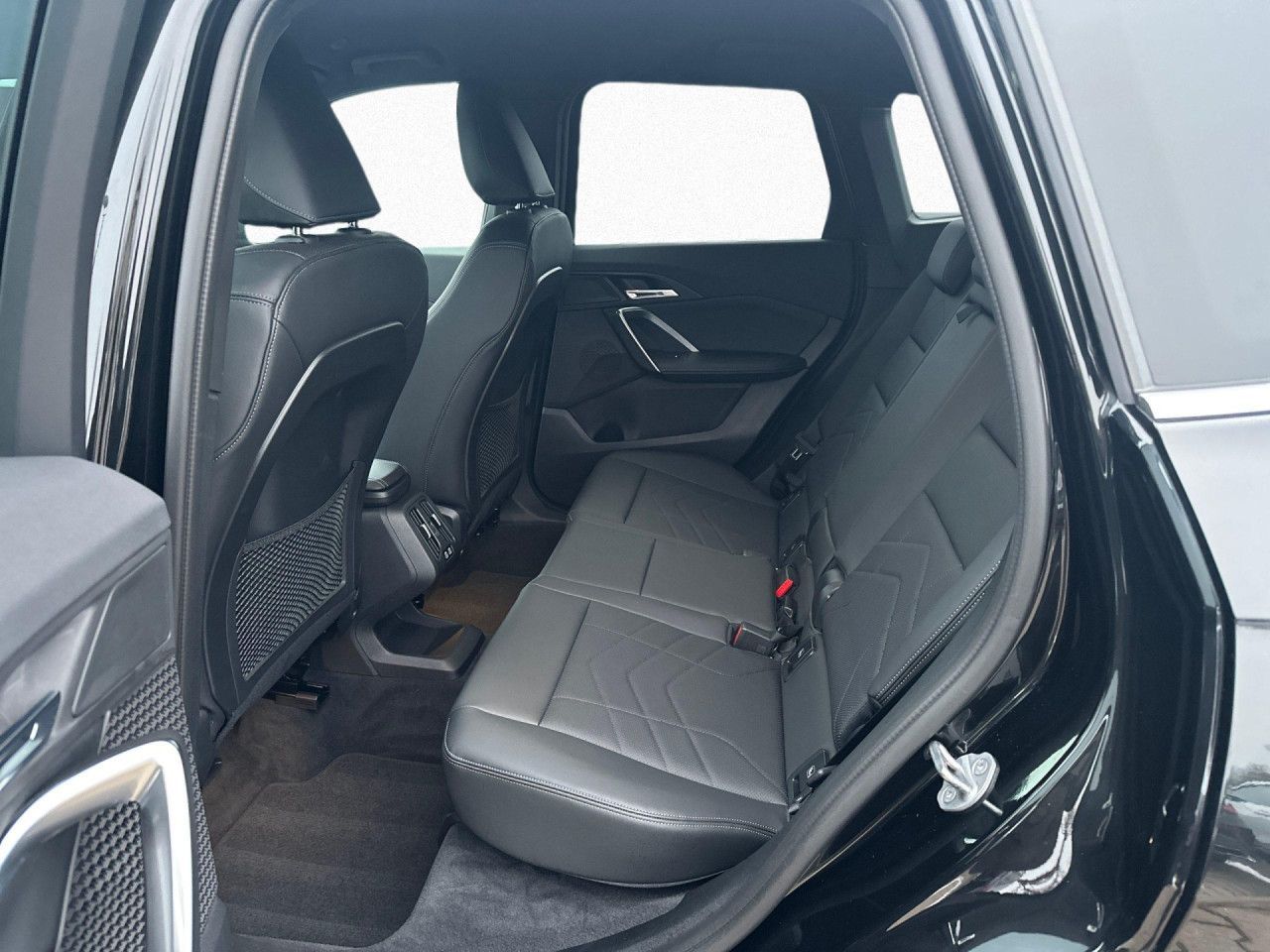 BMW X1 xDriv 23d xLine Navi+ RFK St+Go AHK adLED 20" foto 9