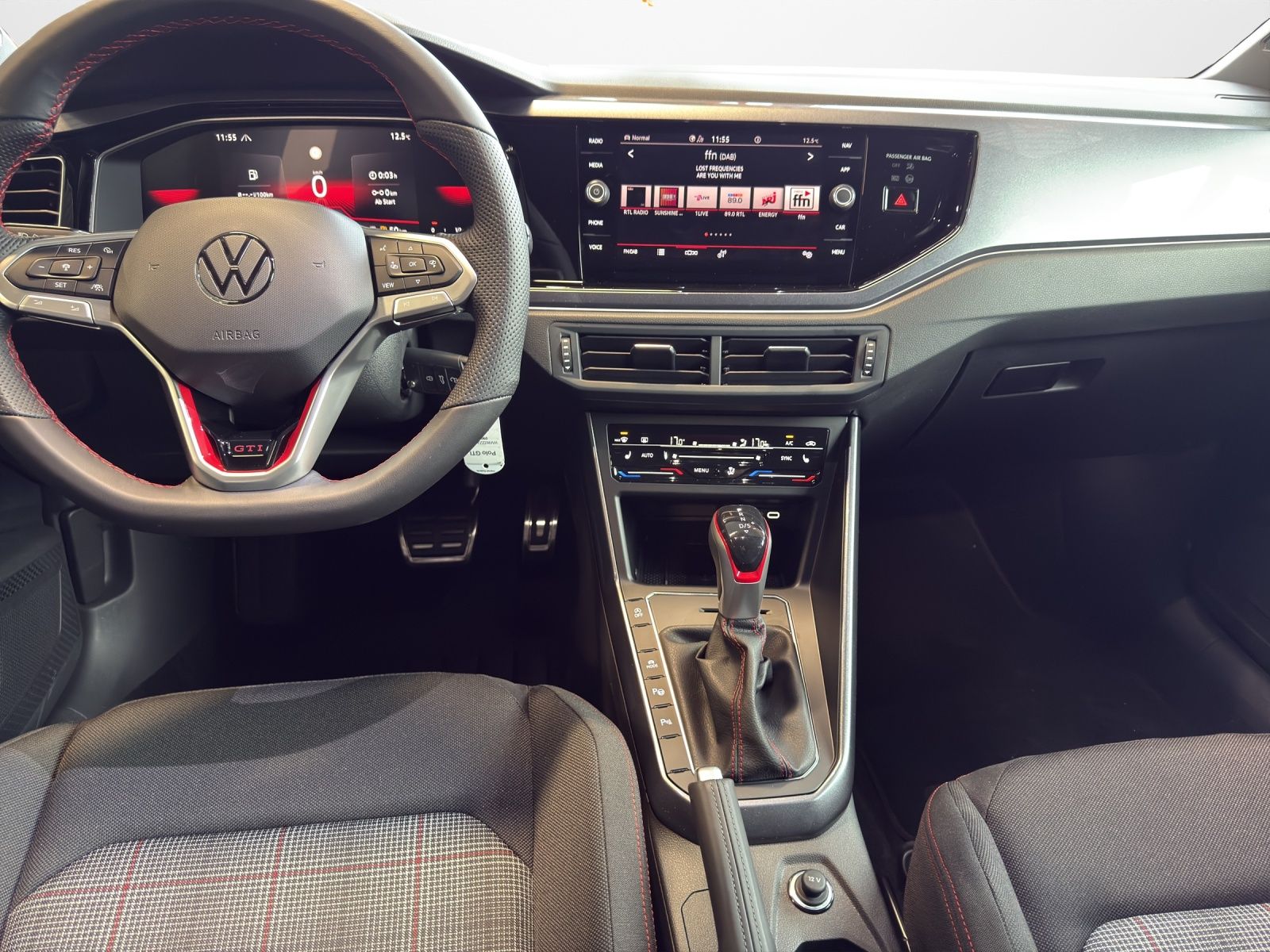 Volkswagen Polo GTI 2.0 TSI DSG  LED Kamera PDC LM Tempo Kl foto 7