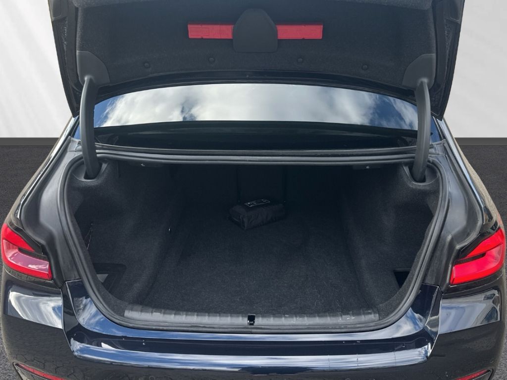 BMW 520 d Limousine M Sport Laser HUD HiFi LC Prof foto 14