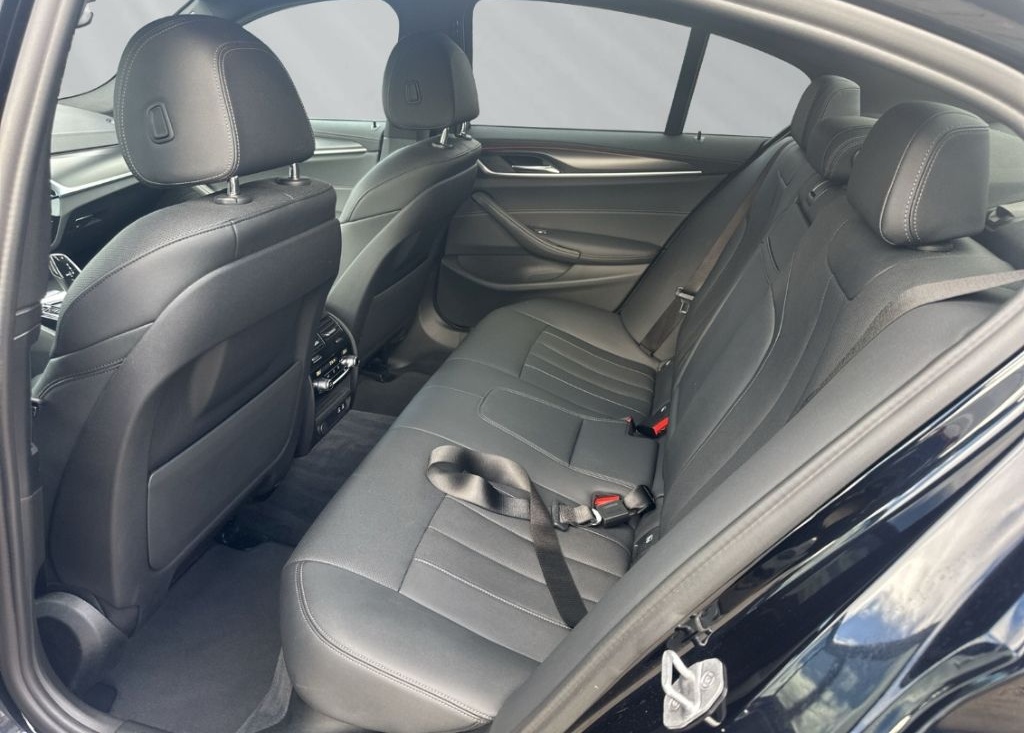 BMW 520 d Limousine M Sport Laser HUD HiFi LC Prof foto 9