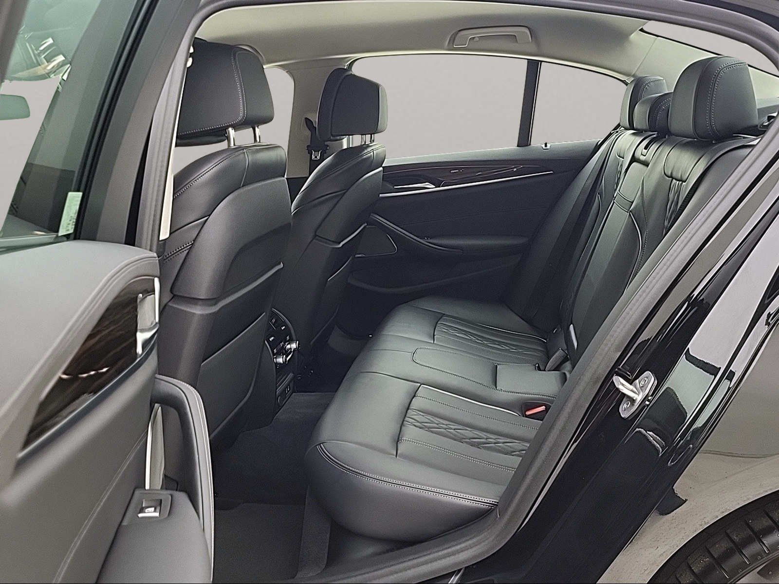 BMW 530d xDrive Limousine Standheizung Harman/K LED foto 15
