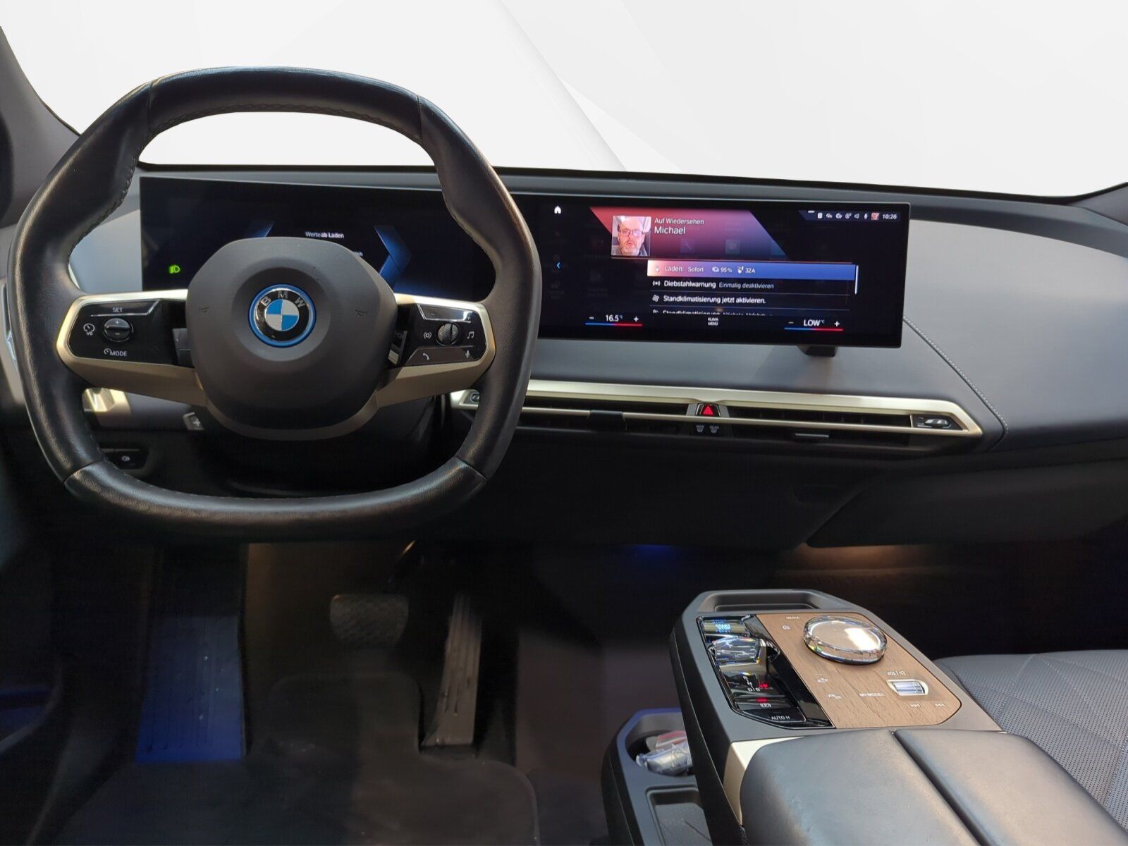 BMW iX xDrive40 Sport Live Cockp. Prof. Laser Sky Lo foto 4