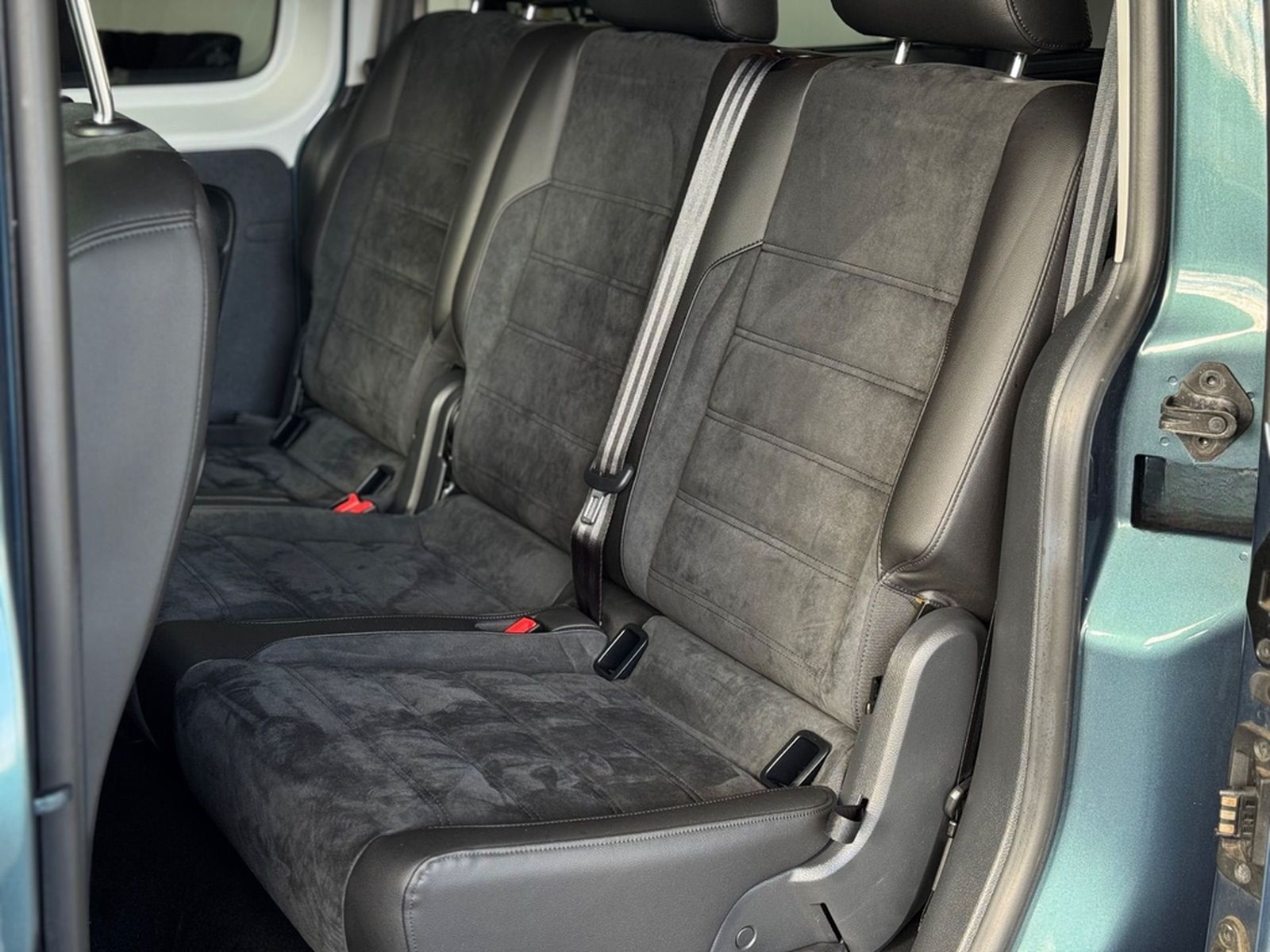 Volkswagen Caddy Maxi 2.0 TDI BMT Highline DSG *7-SITZ*ACC foto 7