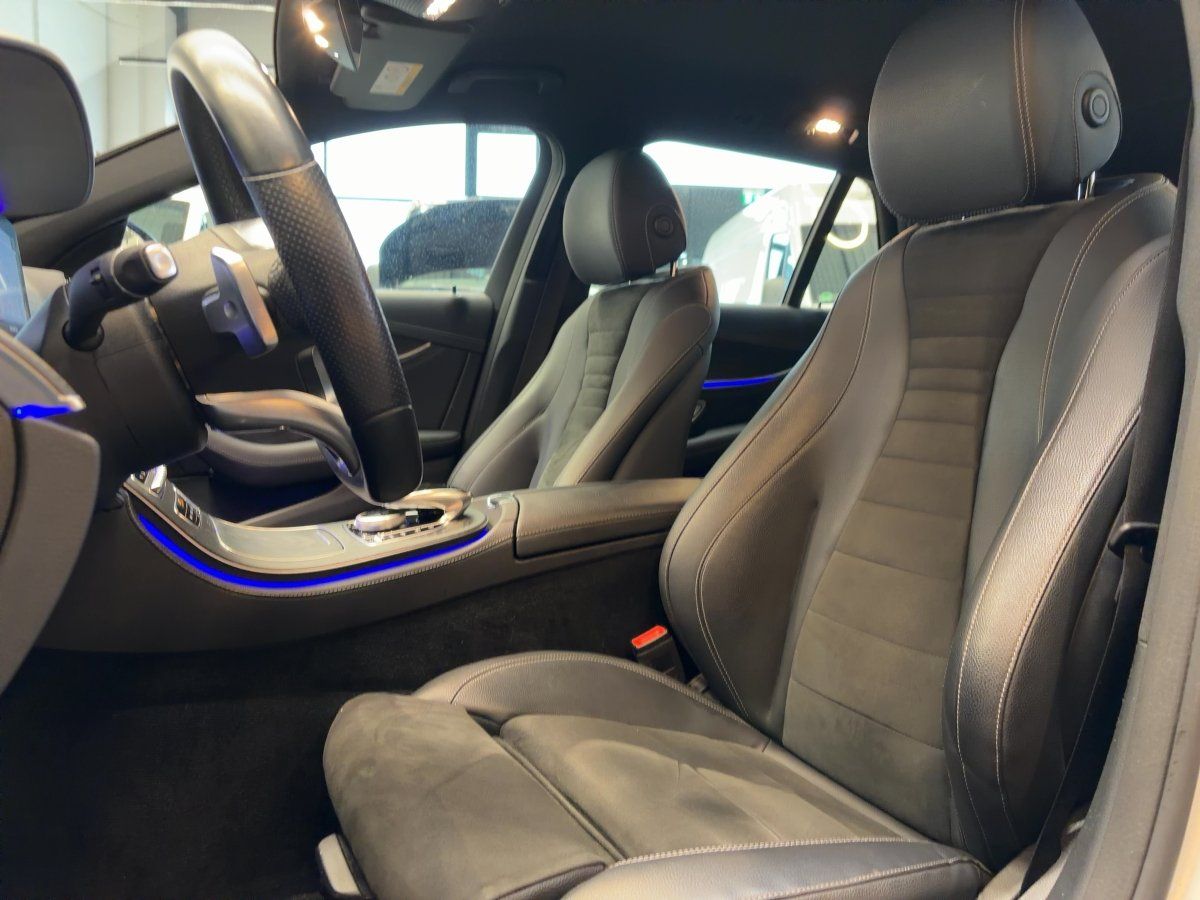 Mercedes-Benz E 400 d 4M T AMG Line HeadUp|MBeam|CarPlay|Kam foto 13