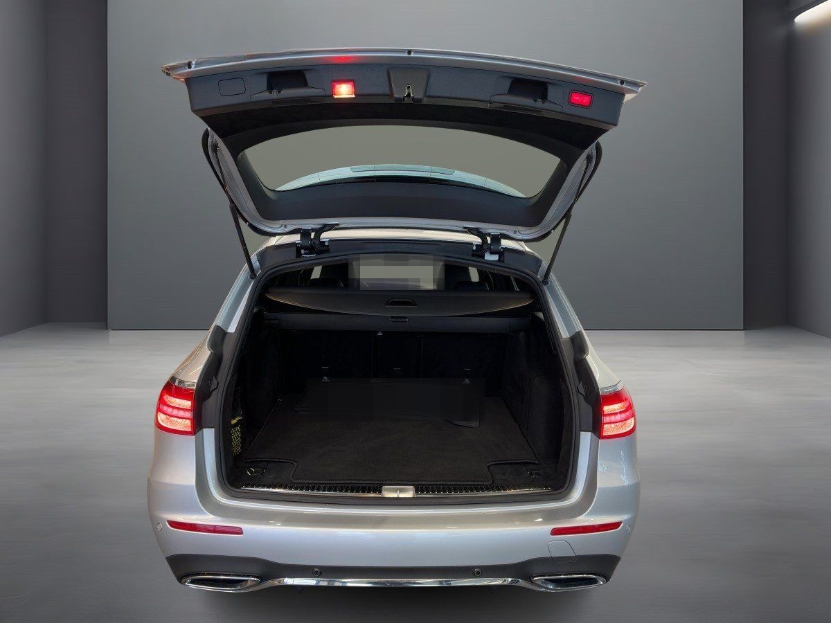 Mercedes-Benz E 400 d 4M T AMG Line HeadUp|MBeam|CarPlay|Kam foto 6