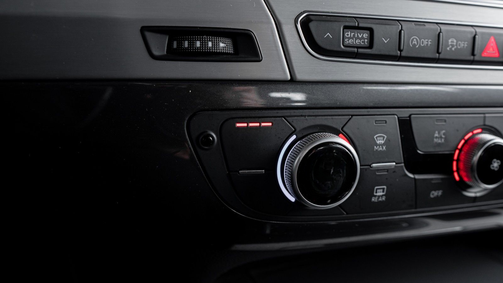 Audi SQ7 4.0TDI QUATTRO*7SITZER*ACC*SPUR*TOT*KAM*LUFT foto 18