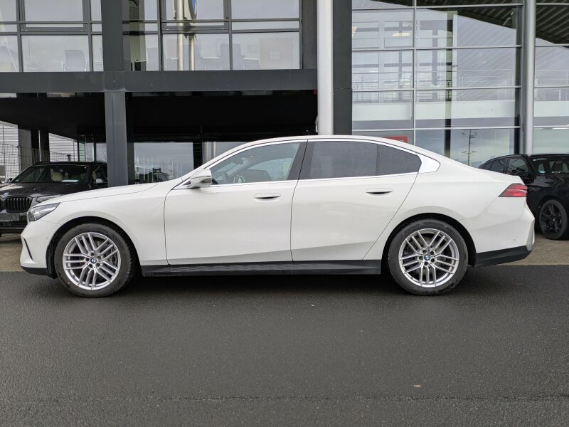 BMW 540d xDrive Lim. Standheizung. AHK. Glasdach foto 3