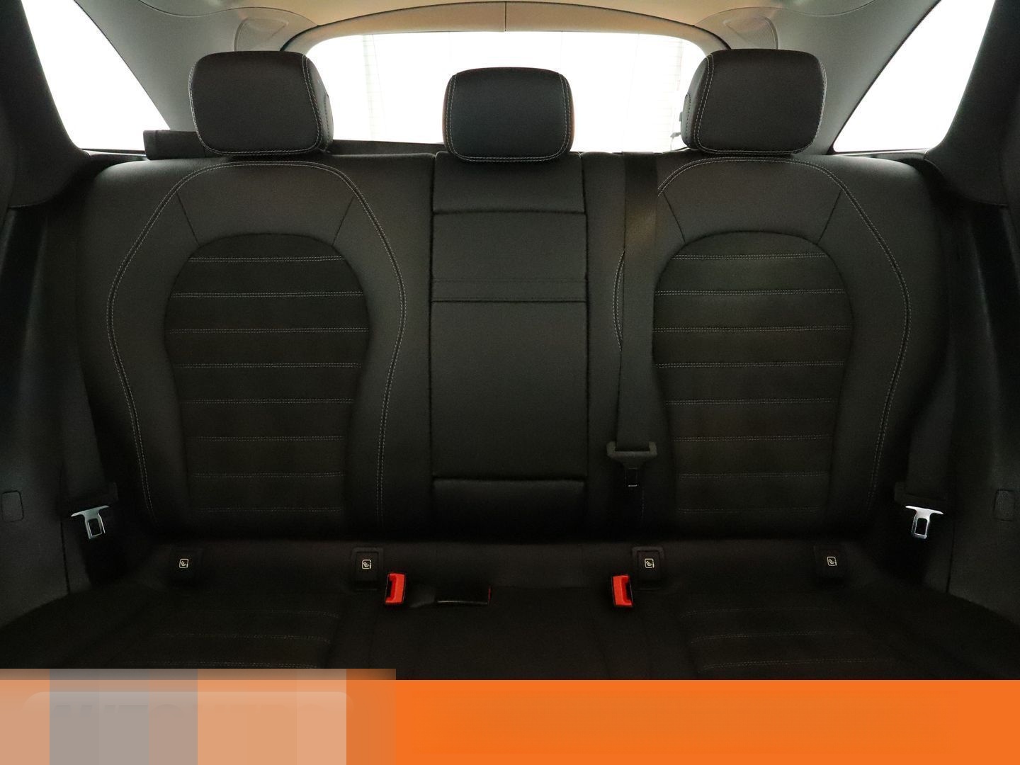 Mercedes-Benz GLC 300 d 4Matic AMG Line Aut.*AHK+NAV*TEMP*LED* foto 16