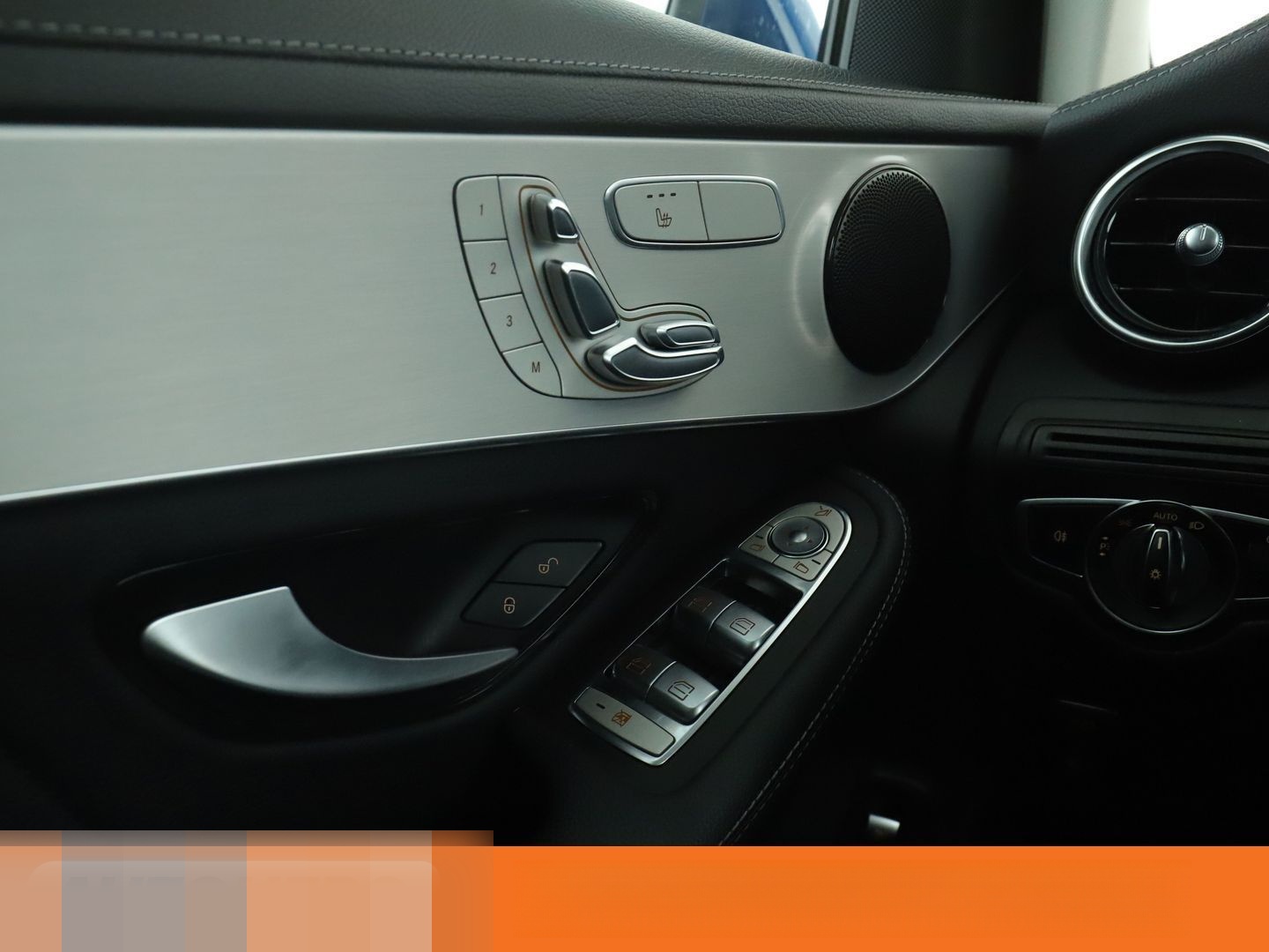 Mercedes-Benz GLC 300 d 4Matic AMG Line Aut.*AHK+NAV*TEMP*LED* foto 24