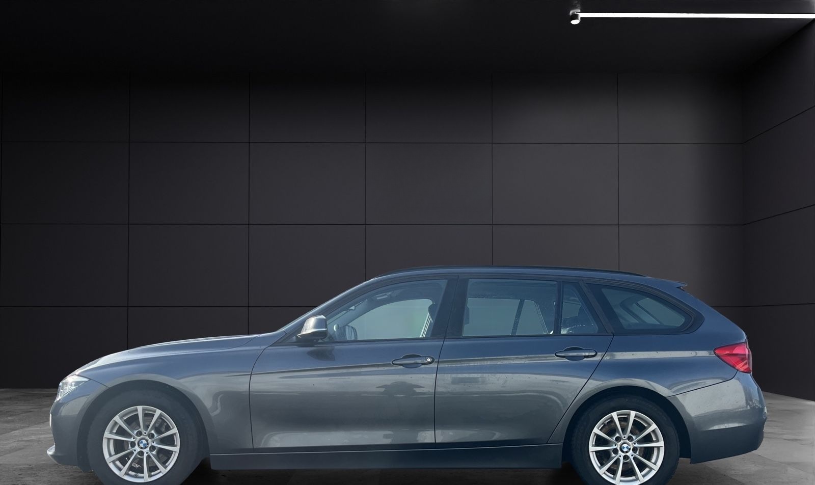 BMW 320 Touring Efficient Dynamics/ Navi / SHZ / AHK foto 2