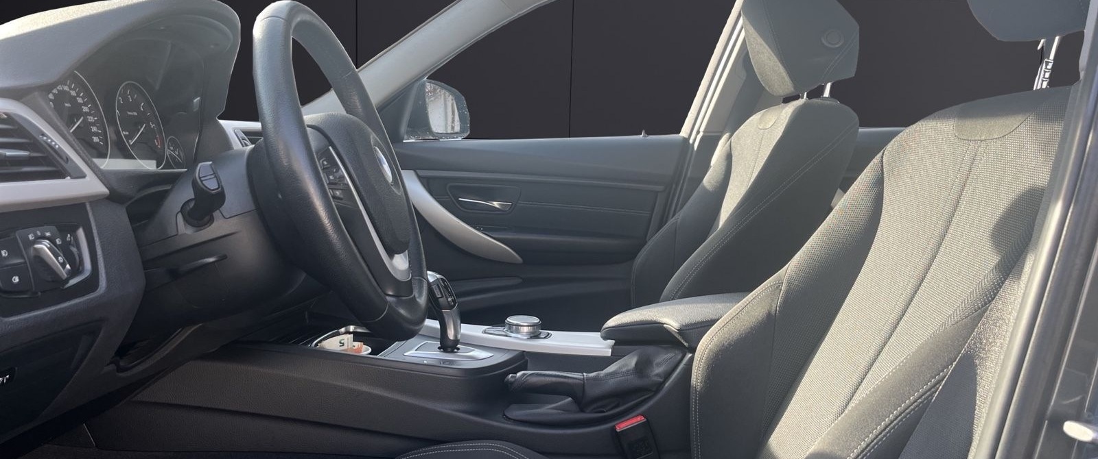 BMW 320 Touring Efficient Dynamics/ Navi / SHZ / AHK foto 11