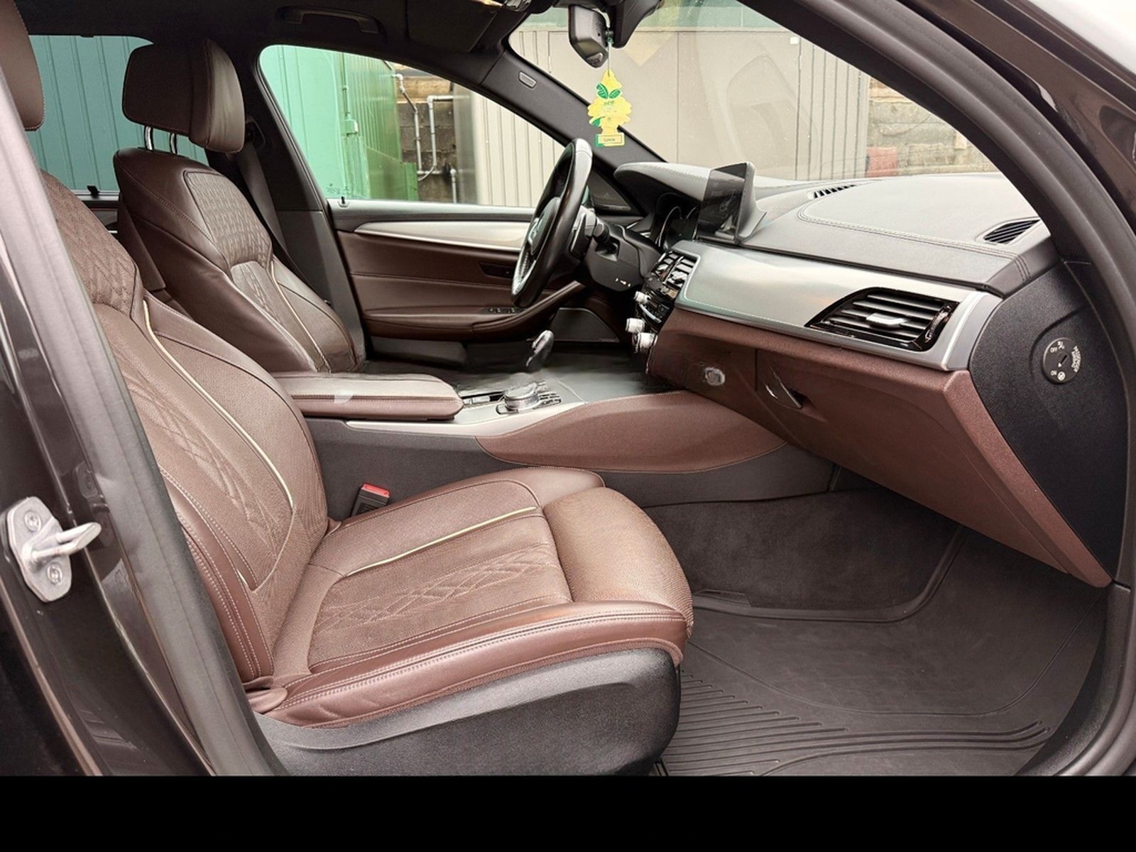 BMW 540 5 Touring 540 i xDrive M Sport foto 20