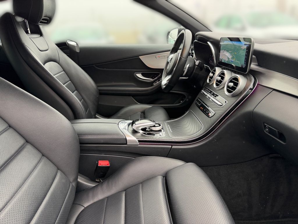 Mercedes-Benz C 300 Cabrio 9G-TRONIC AMG Line foto 11