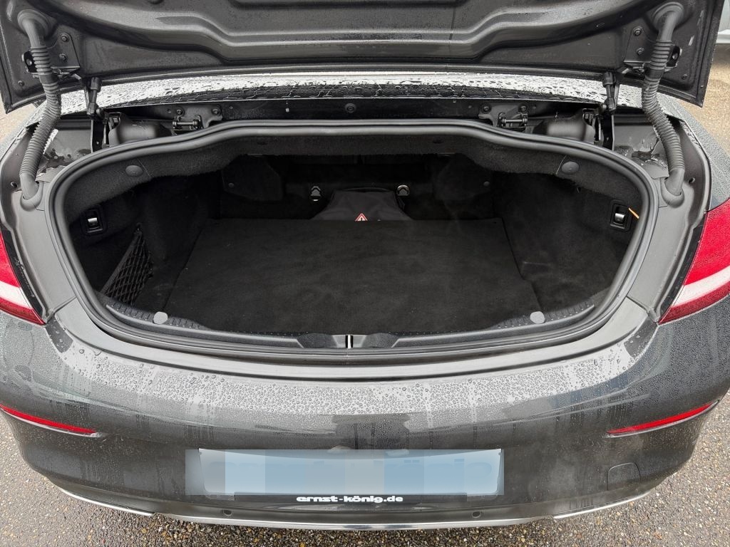 Mercedes-Benz C 300 Cabrio 9G-TRONIC AMG Line foto 7