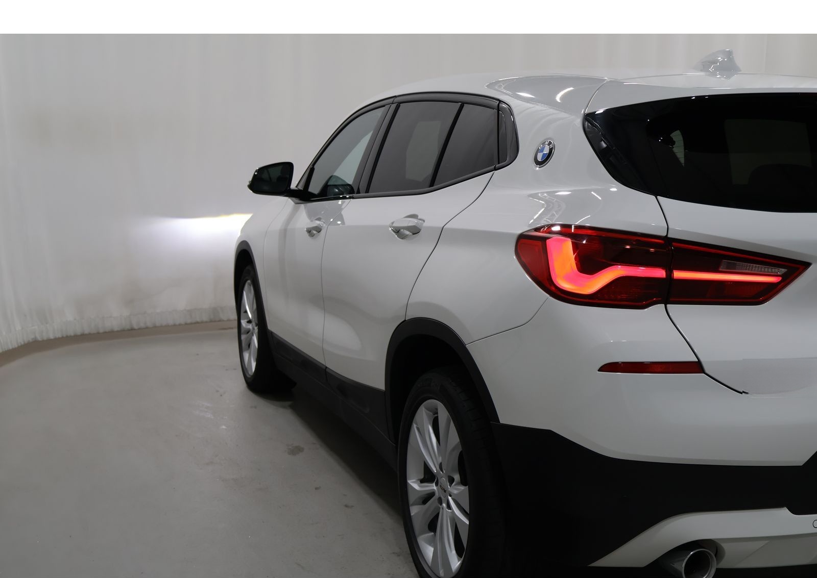 BMW X2 sDrive 18i Advantage LED*PDC*Tempomat * foto 13