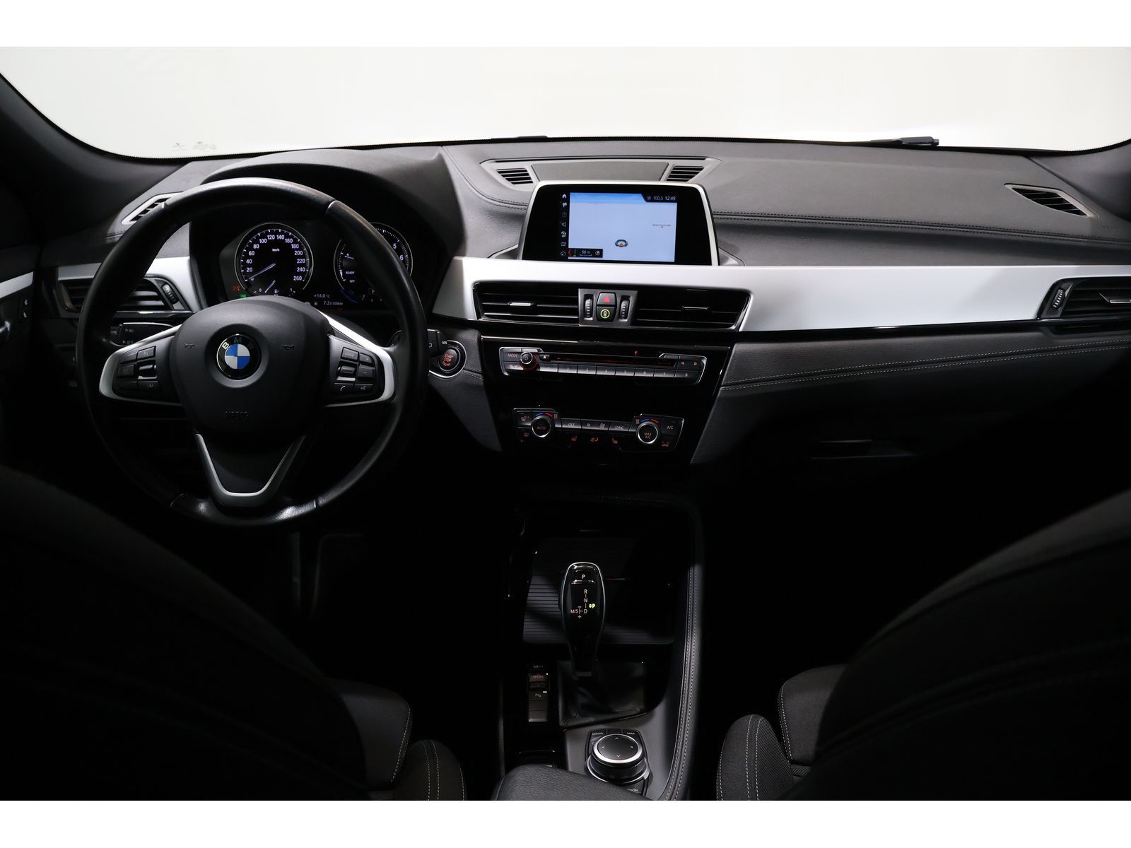 BMW X2 sDrive 18i Advantage LED*PDC*Tempomat * foto 8