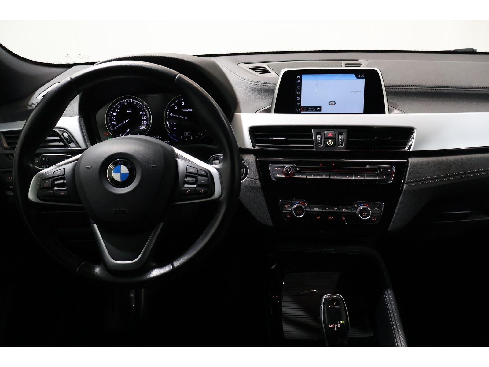 BMW X2 sDrive 18i Advantage LED*PDC*Tempomat * foto 9