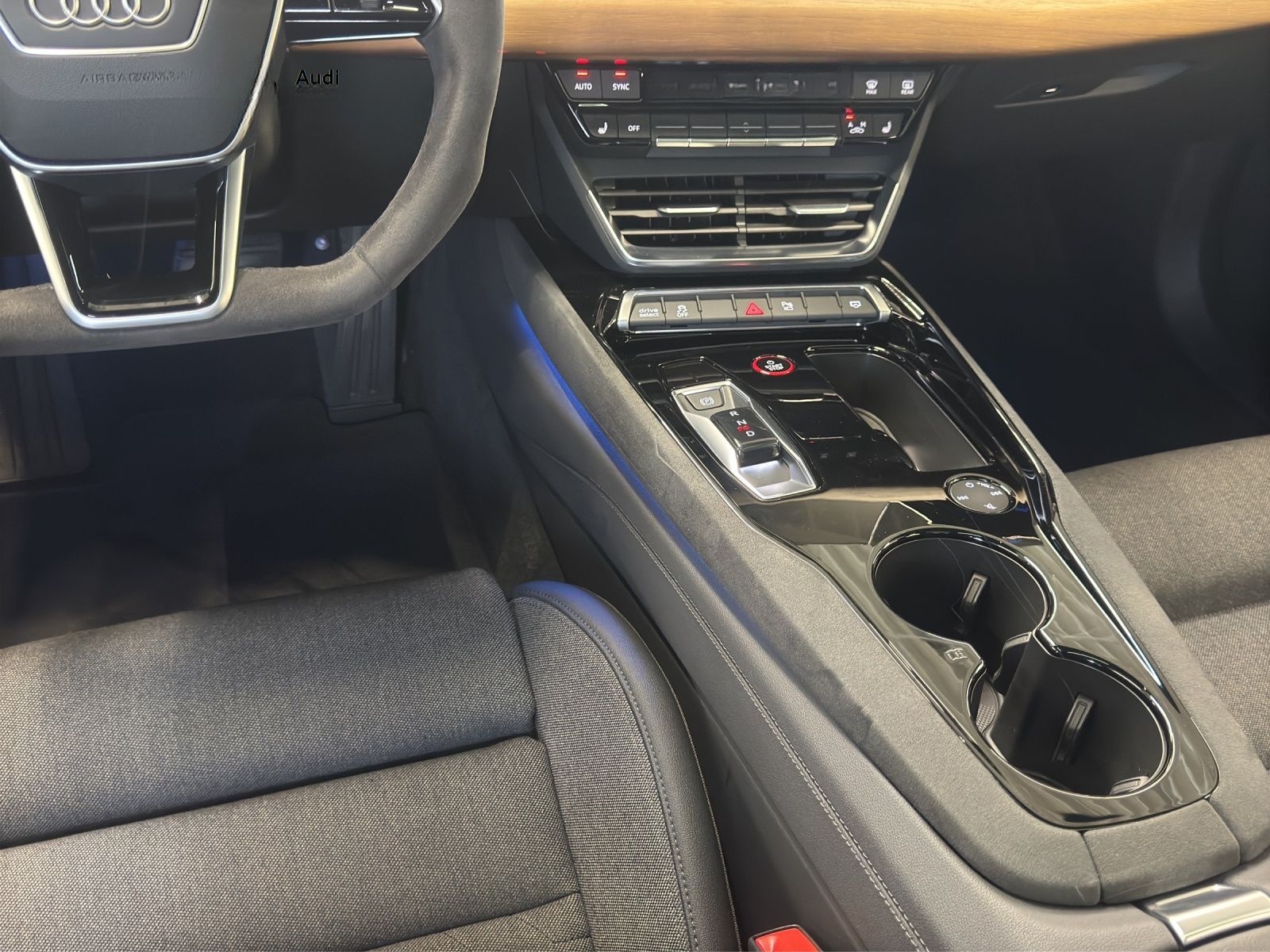 Audi e-tron GT quattro B&O Designpaket lederfrei 360° foto 10