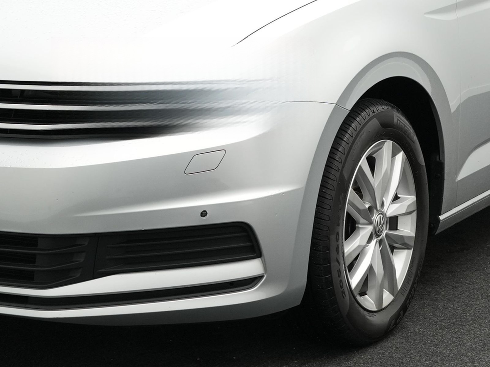 Volkswagen Touran Comfortline 1.4 TSI *ACC*AHK*FRONT*16''* foto 19
