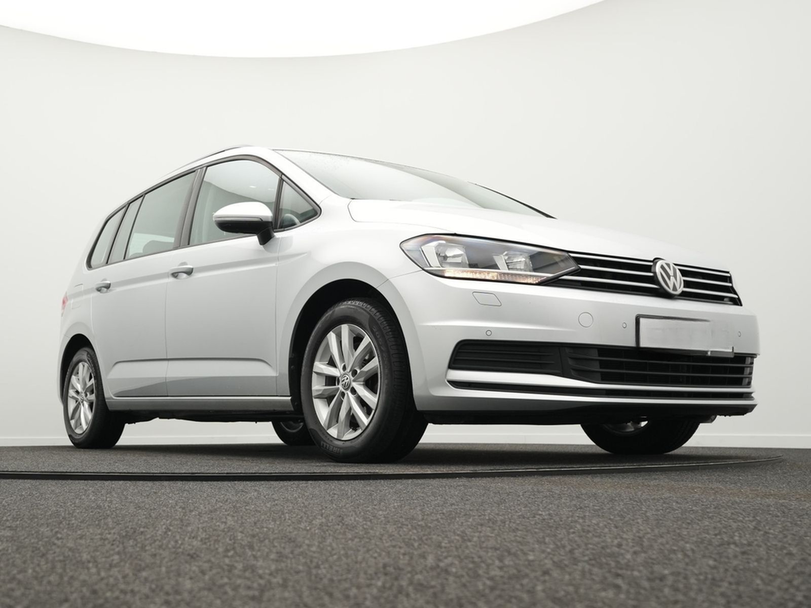Volkswagen Touran Comfortline 1.4 TSI *ACC*AHK*FRONT*16''* foto 21