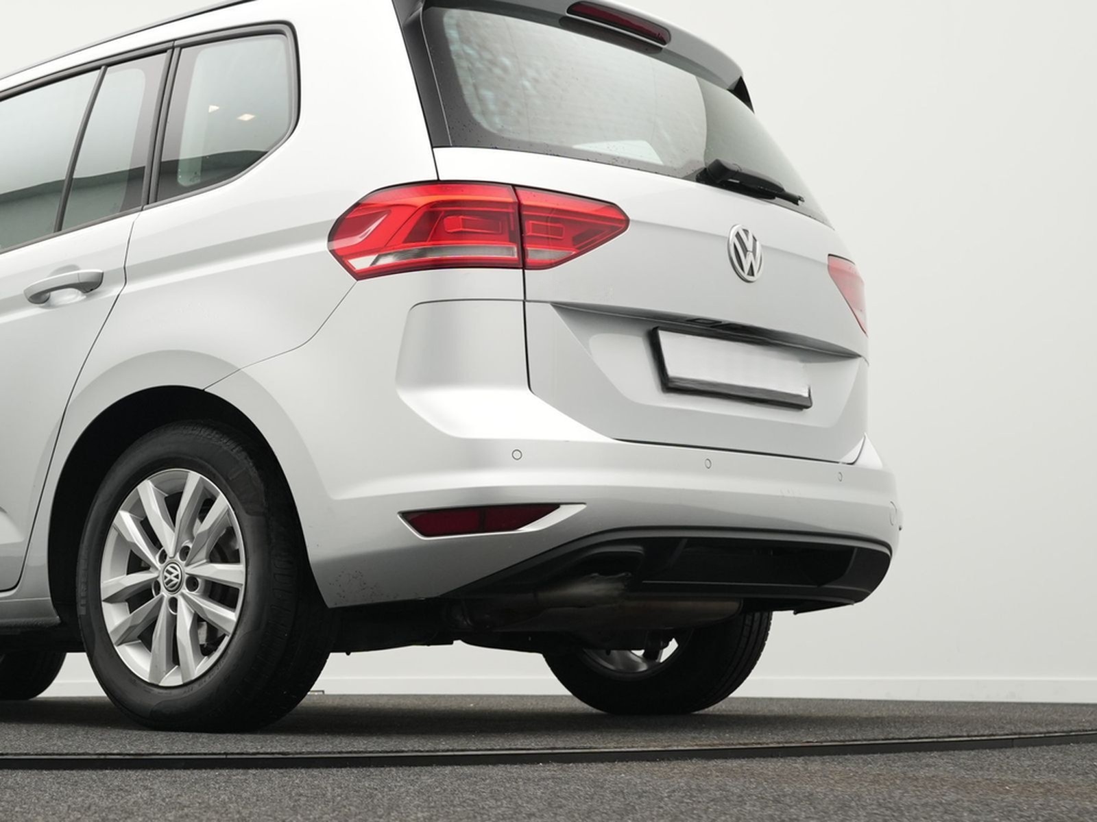 Volkswagen Touran Comfortline 1.4 TSI *ACC*AHK*FRONT*16''* foto 28