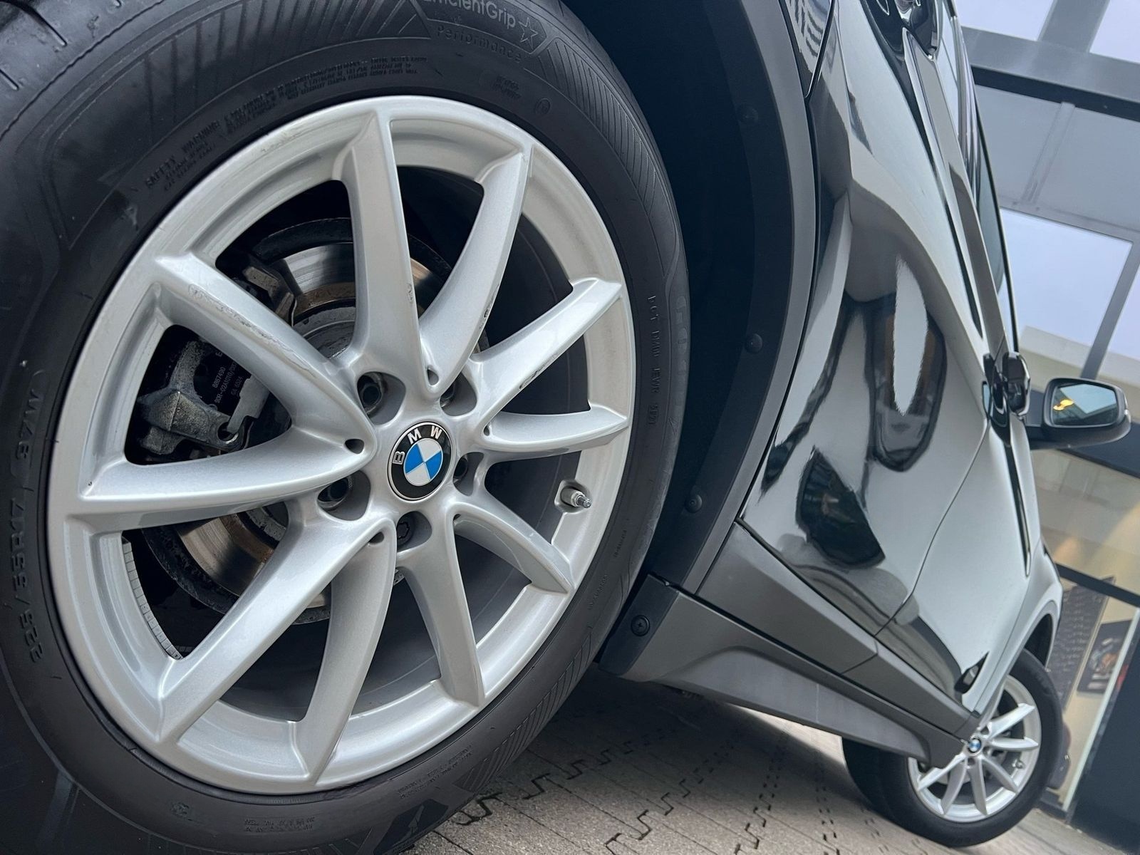 BMW X1 sDrive18i AHK RFK PDC DAB Parkass. Klima foto 4